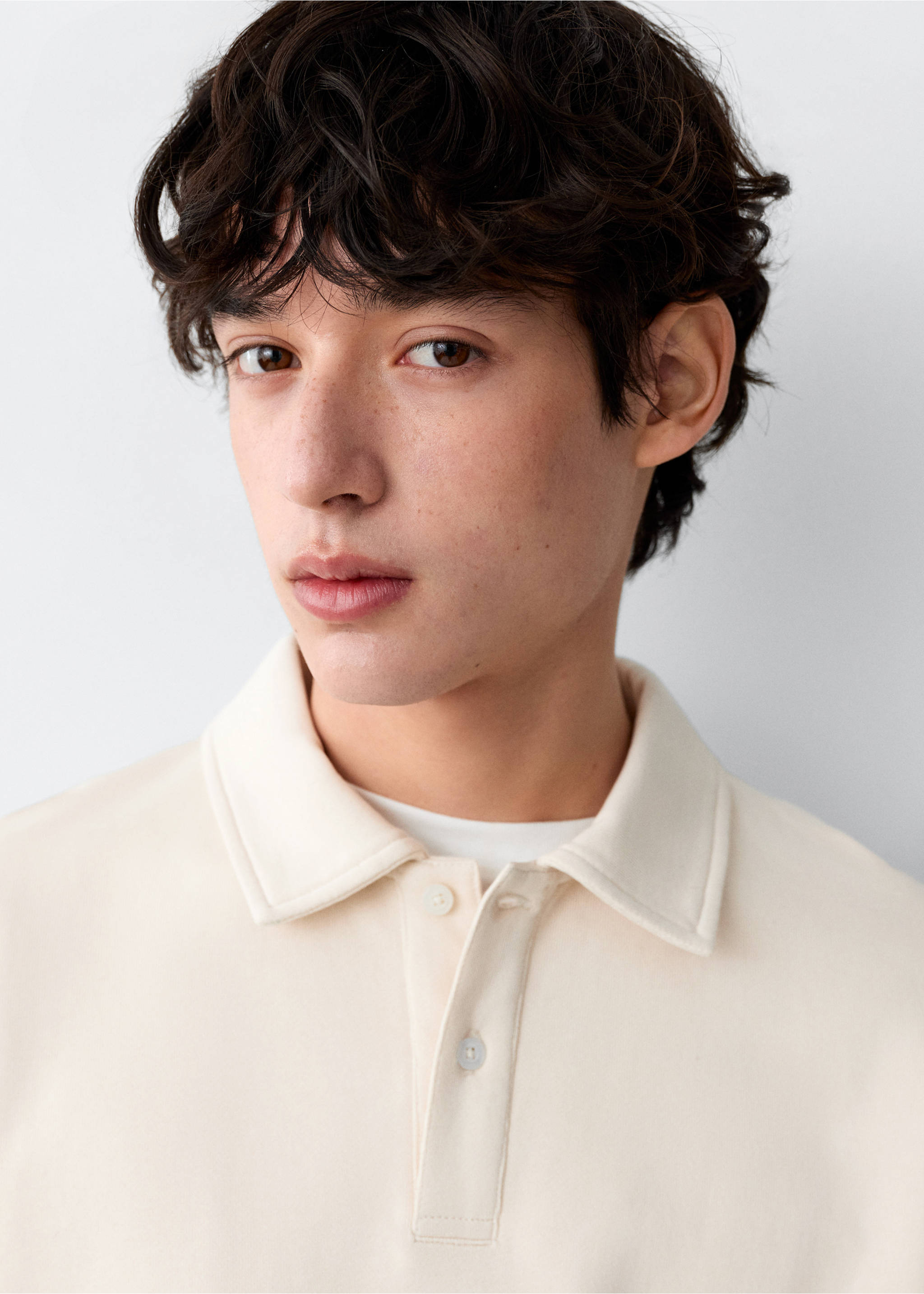 Polo-neck sweatshirt - Details of the article 1, Beige. Ref: 27097786-00.