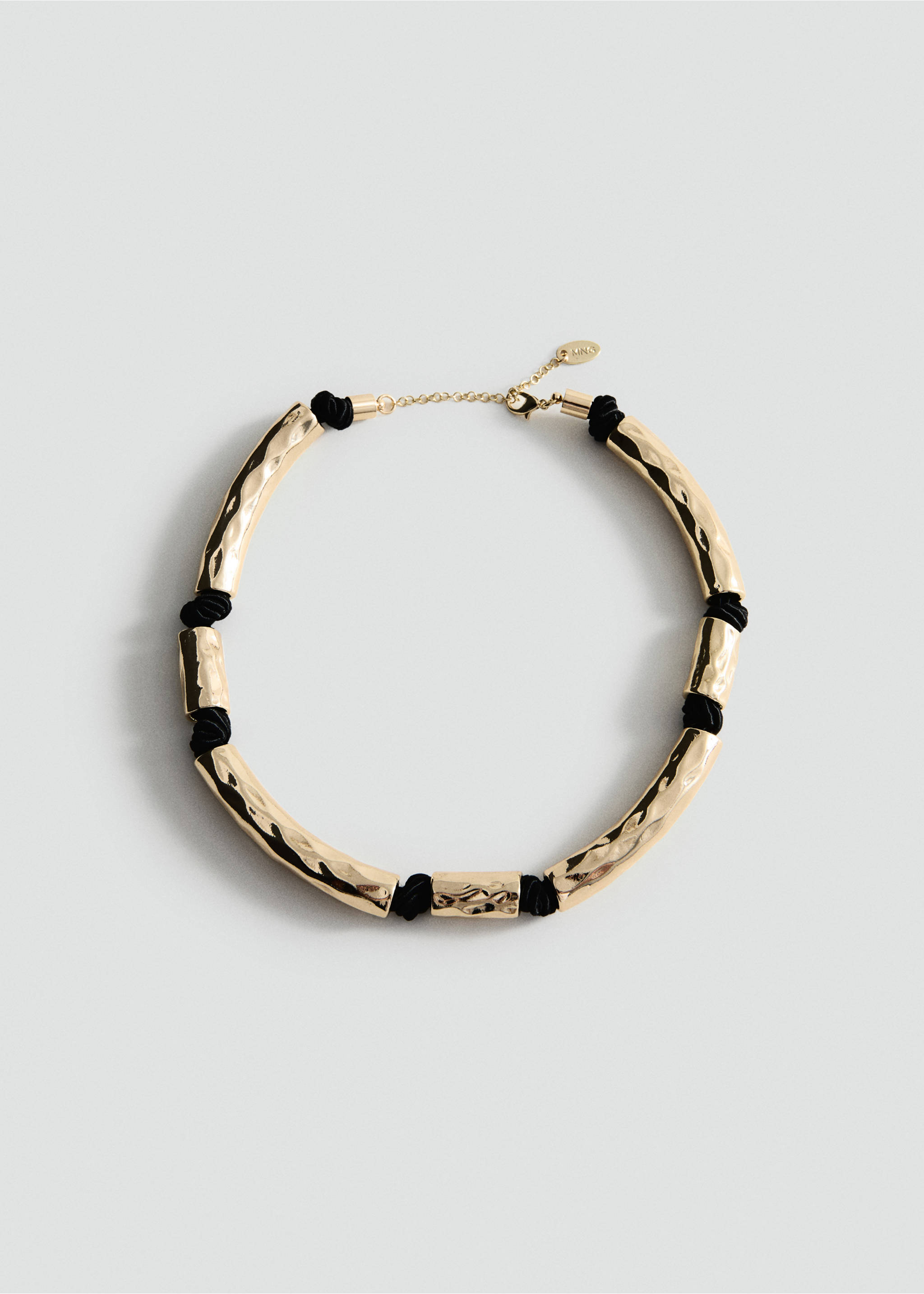 Necklace with irregular metallic pieces - Article without model, Gold. Ref: 27097787-00.