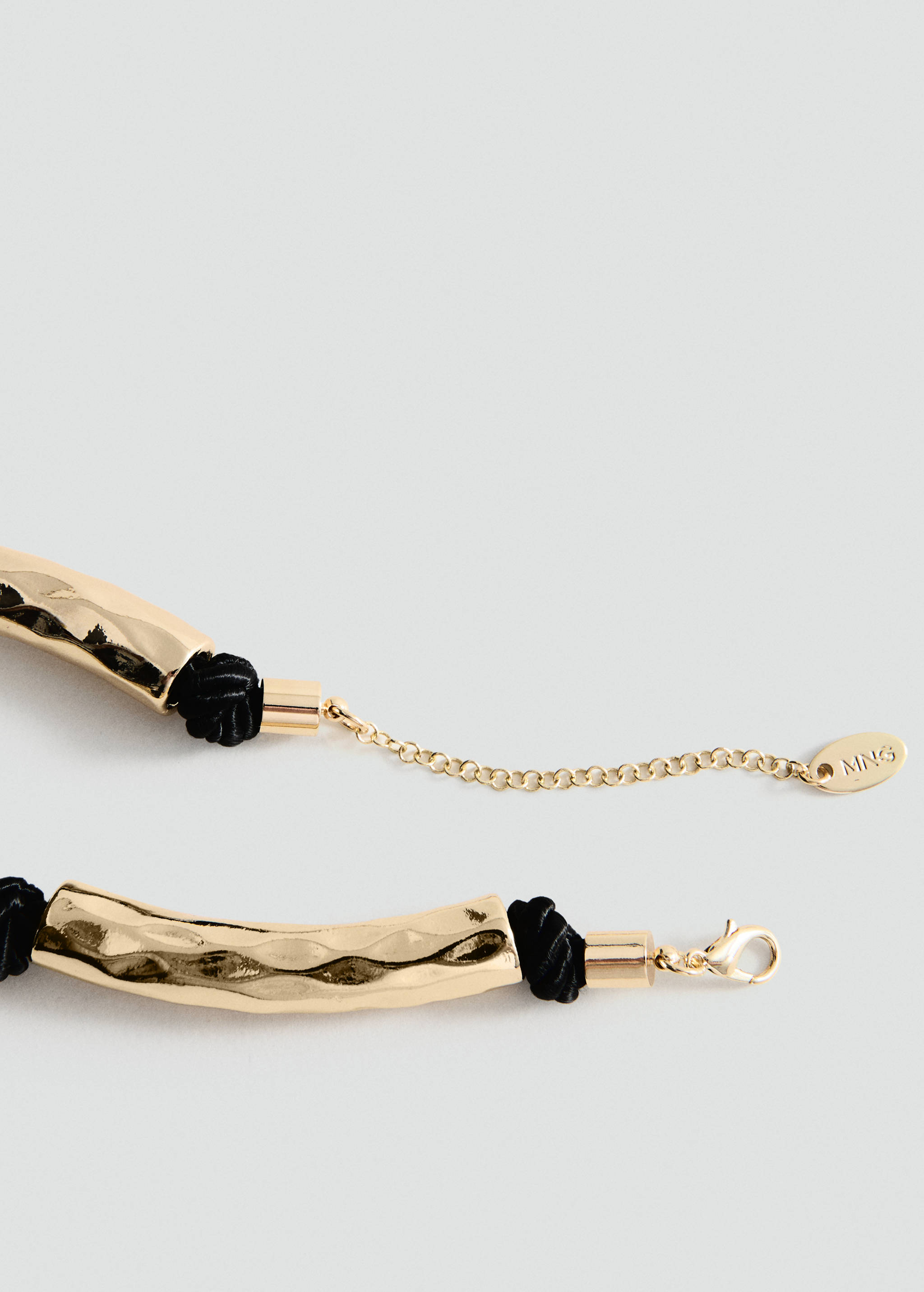 Collier pièces métalliques irrégulières - Détail de l'article 1