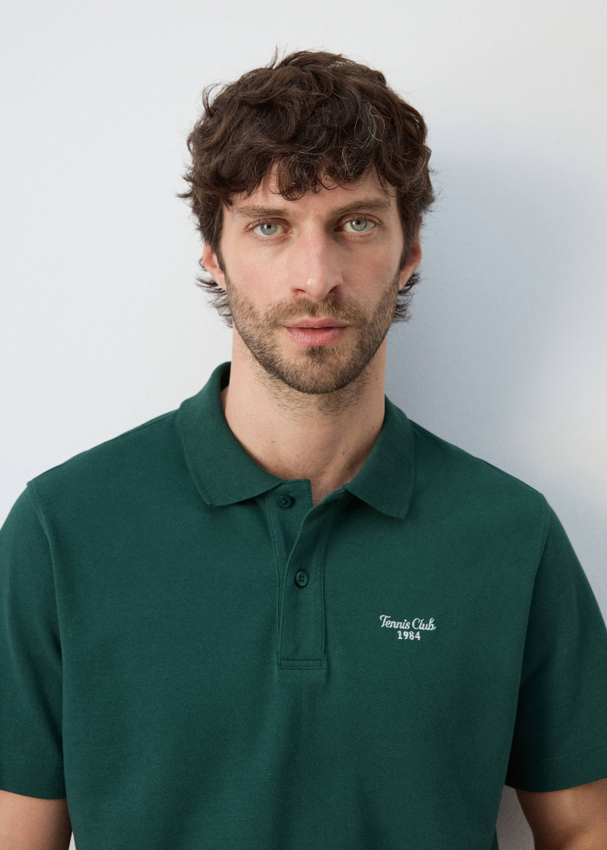 Поло 100% хлопок с вышивкой - Деталь изделия 1