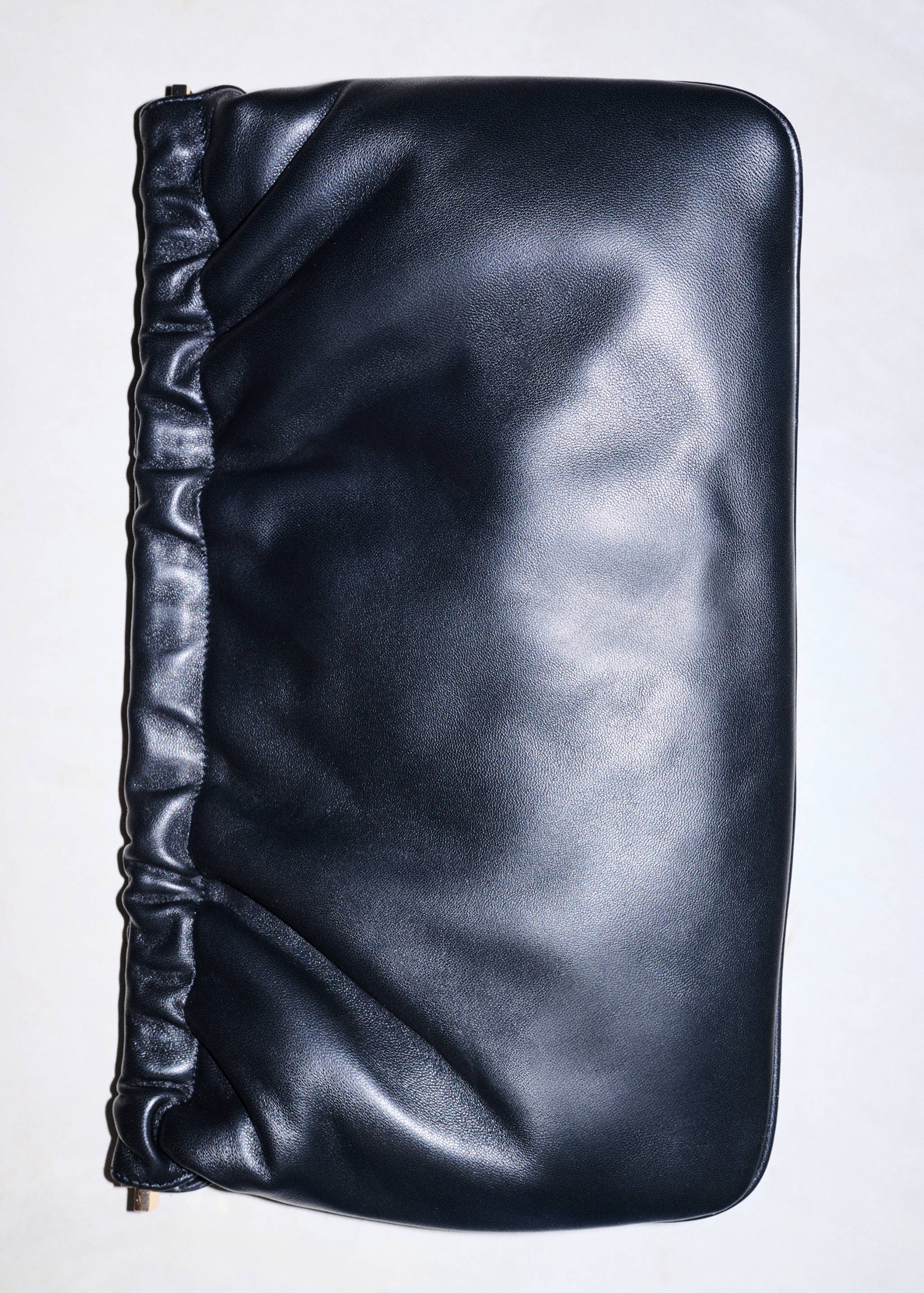 Шкіряна сумочка - Детальніше про товар 9