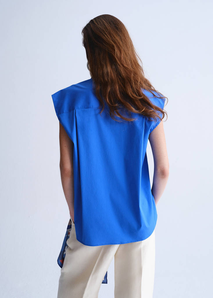 Sleeveless poplin shirt — Blue