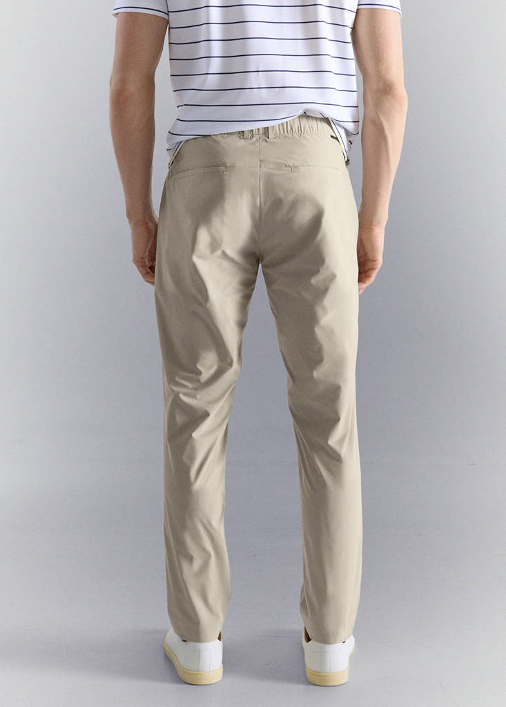 Slim fit water-repellent trousers — Beige