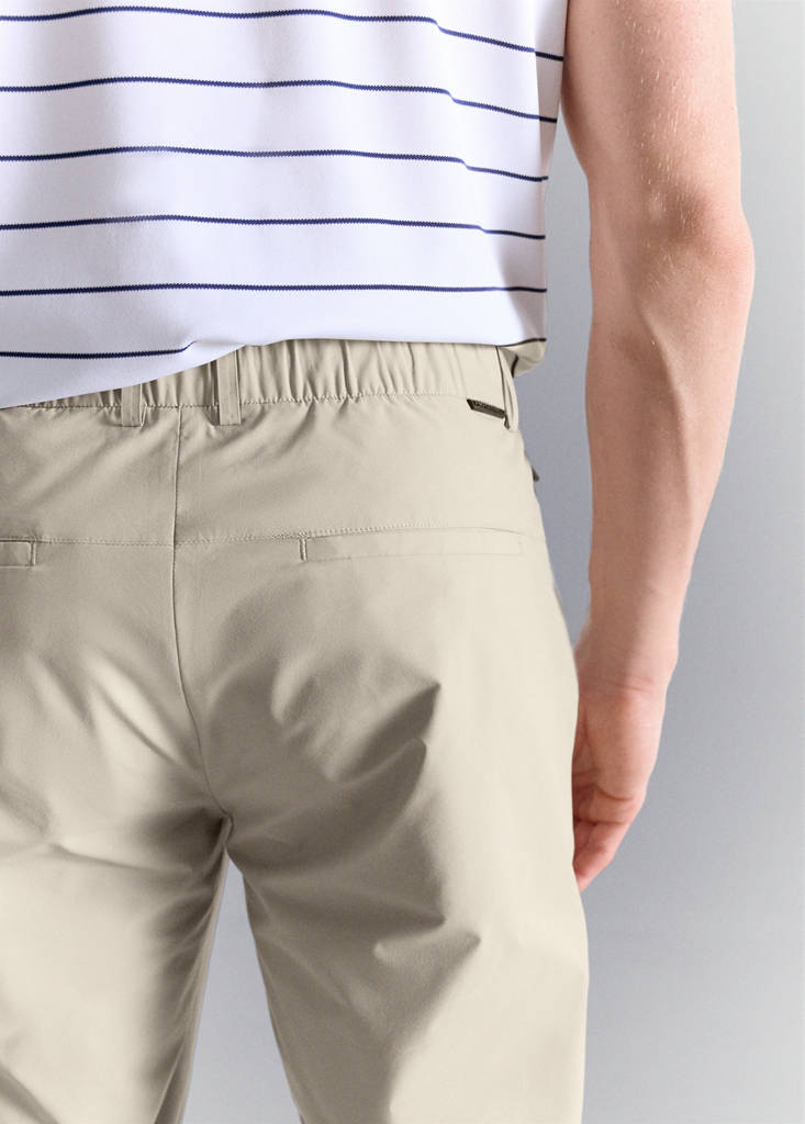 Slim fit water-repellent trousers — Beige