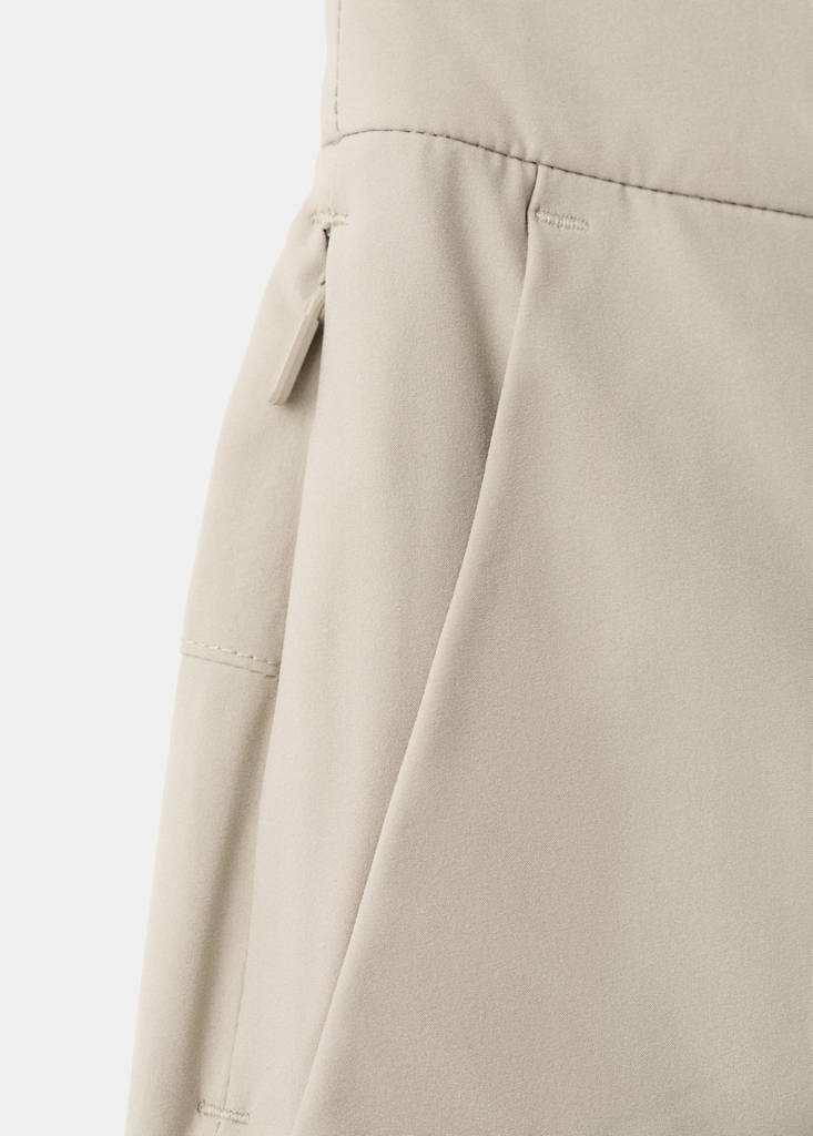Slim fit water-repellent trousers — Beige