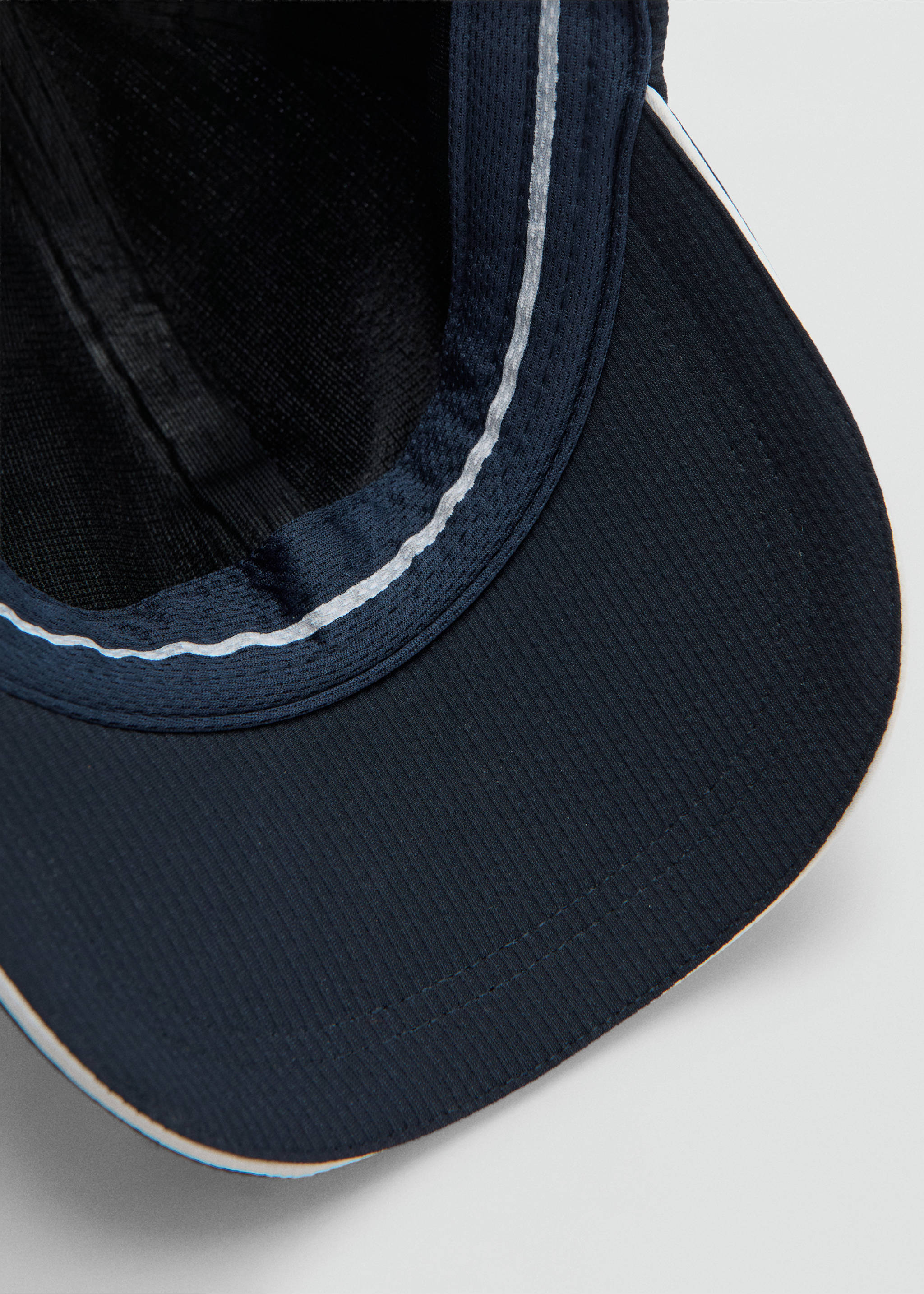 Casquette déperlante technologie Coolmax® - Détail de l'article 2, Bleu marine. Ref: 27097896-00.