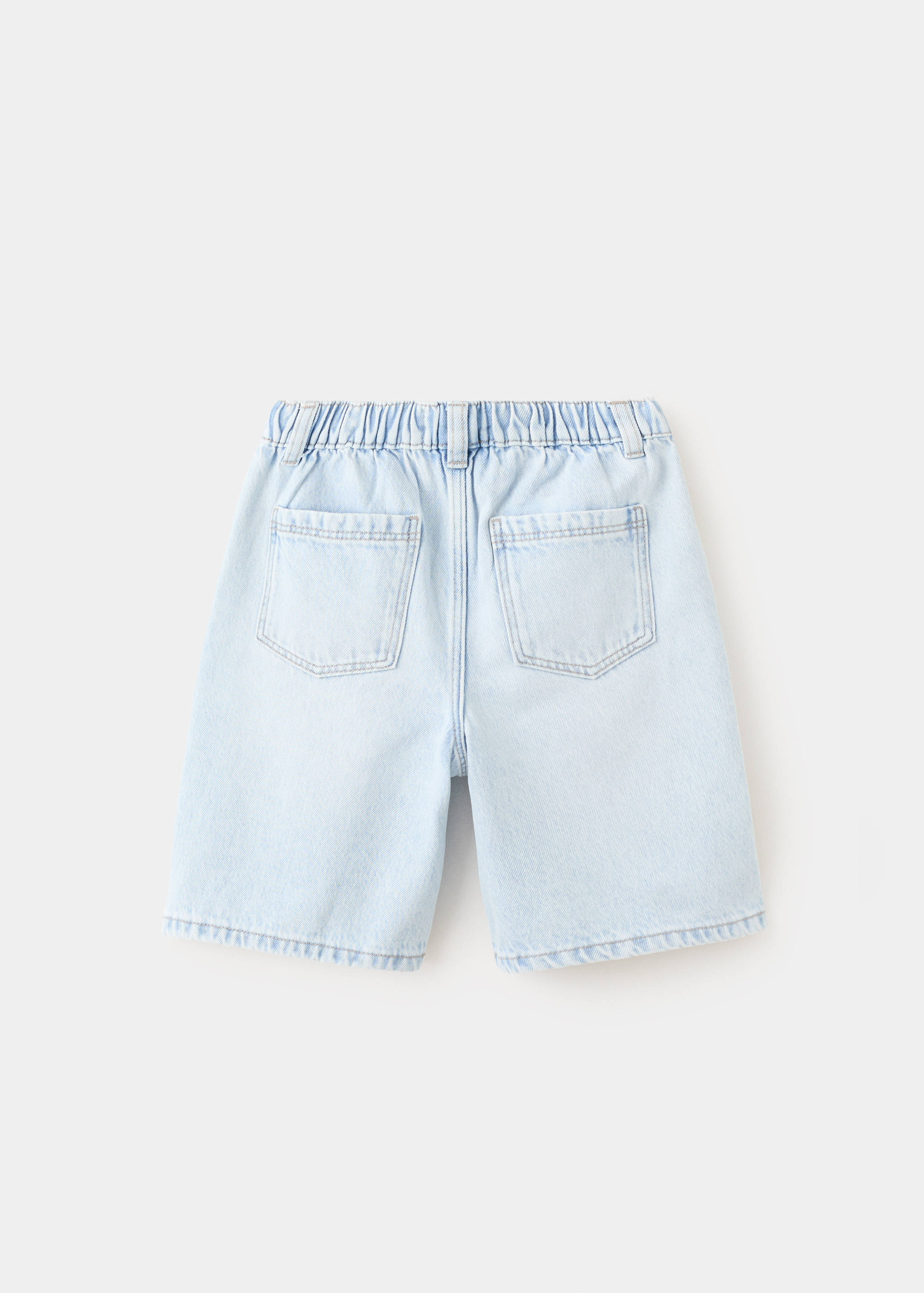 Oversized denim bermuda shorts - Reverse of the article