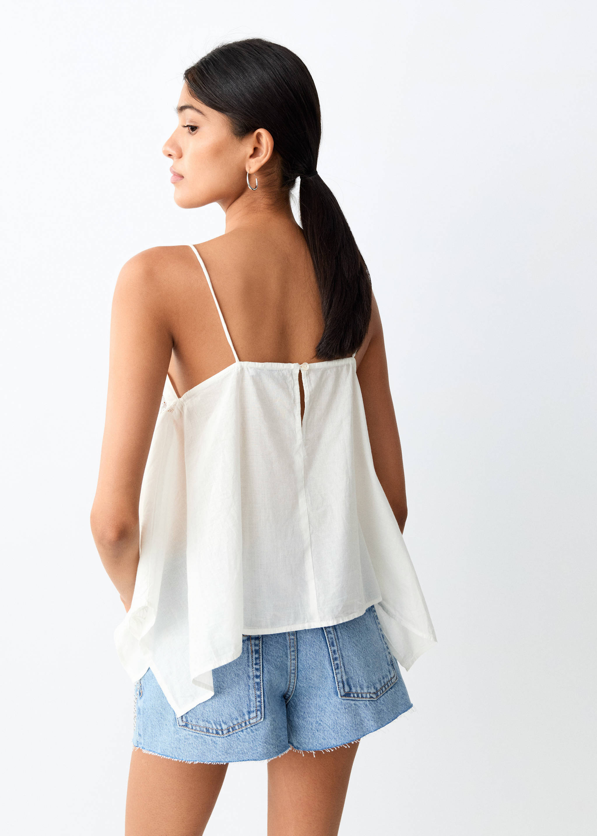 Top bordados calados - Reverso del artículo