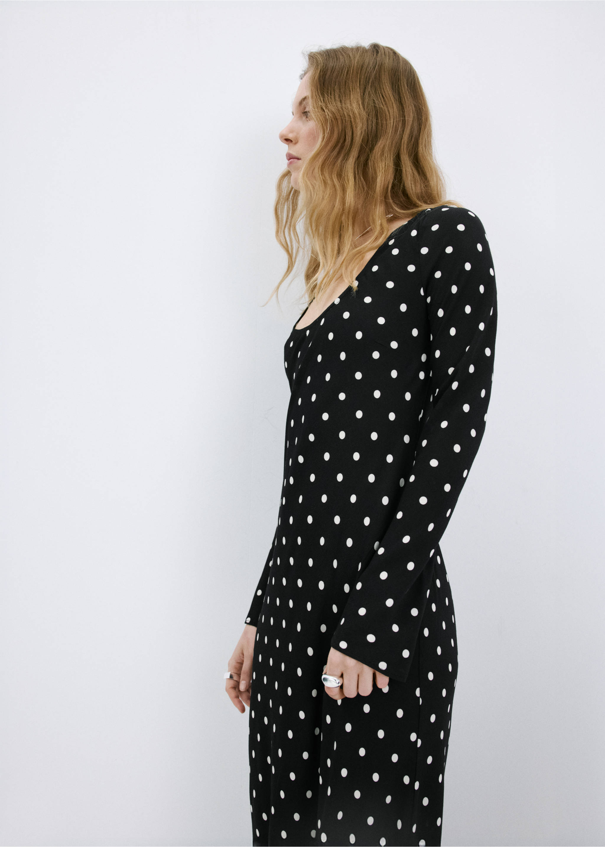 Long sleeve polka dot dress - Details of the article 2, Black. Ref: 27097931-00.