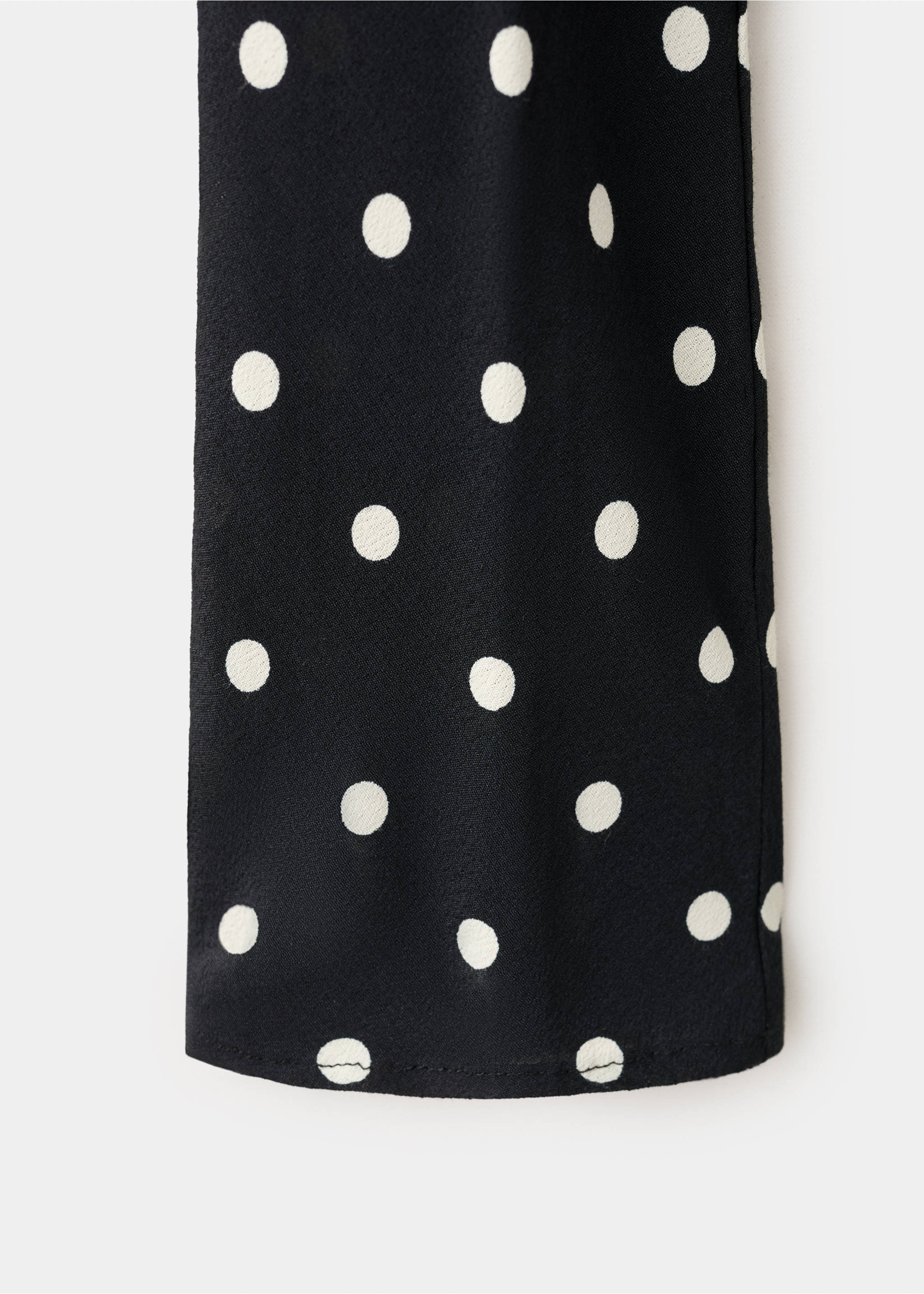 Long sleeve polka dot dress - Details of the article 0, Black. Ref: 27097931-00.