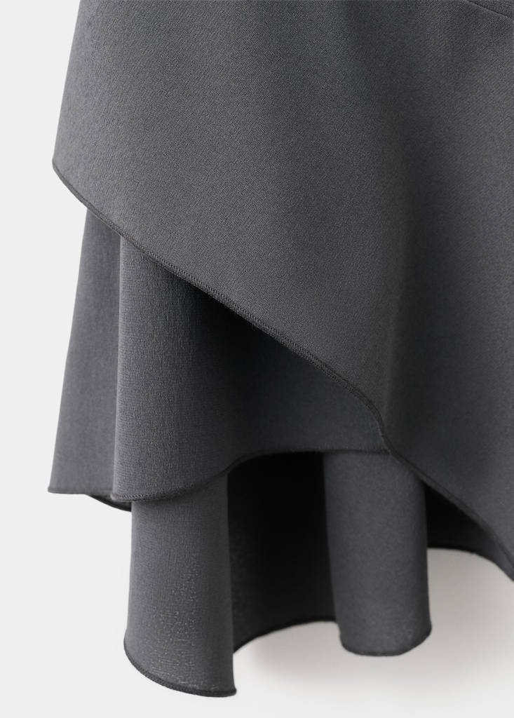 Ruched short dress with flounce hem — Charcoal