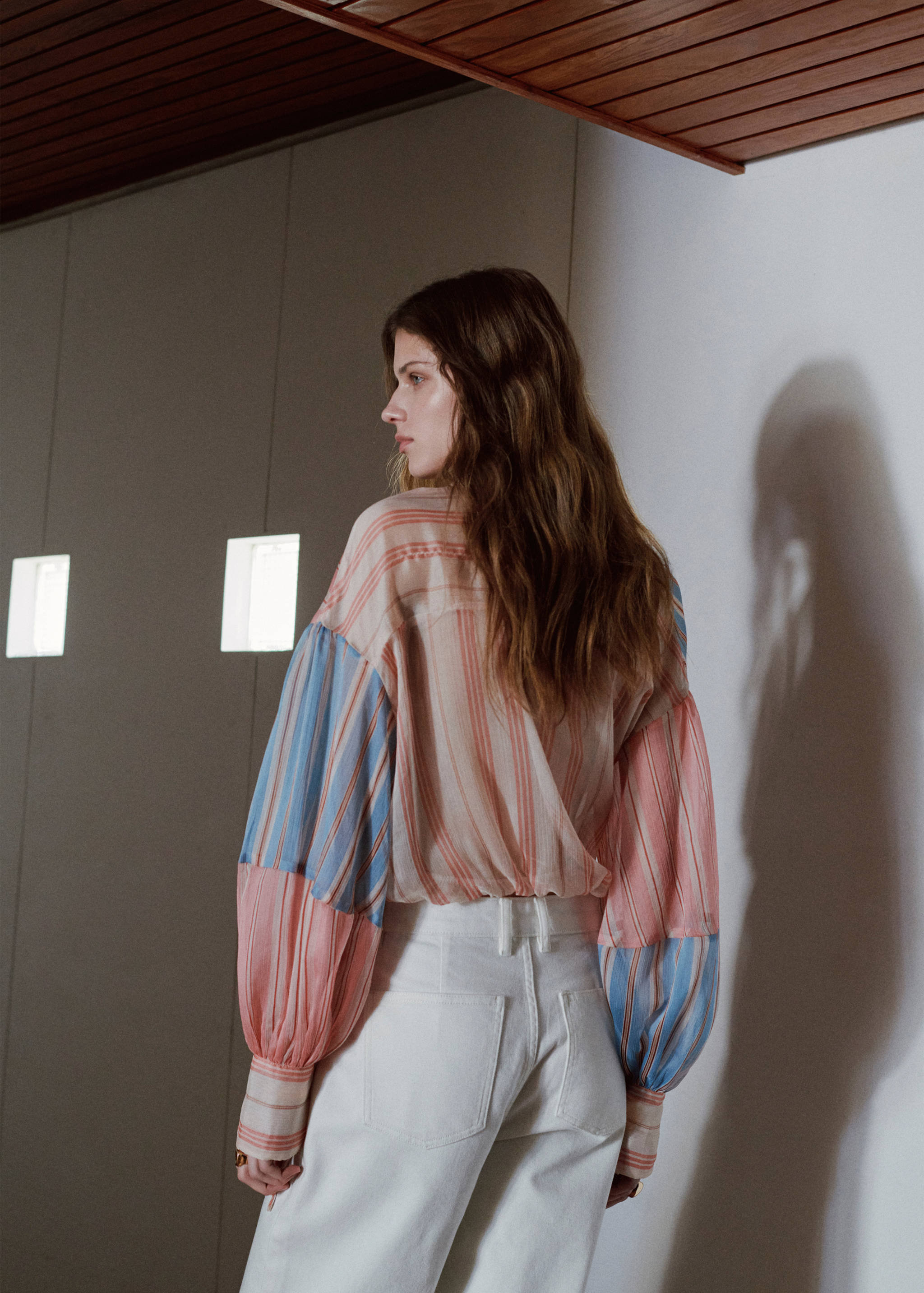 Striped blouse with tie fastening - Reverse of the article