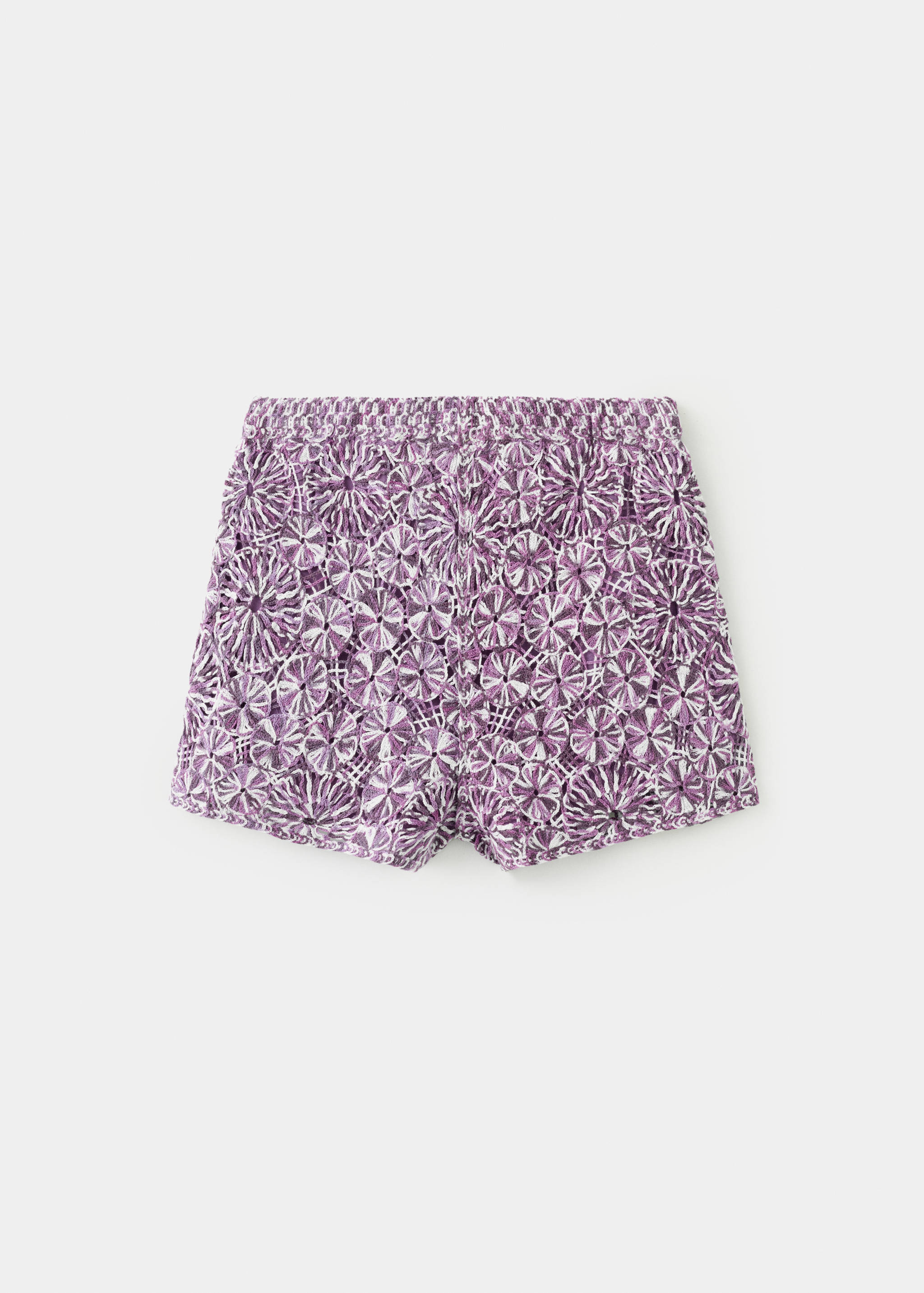 Crochet shorts with flowers - Reverse of the article