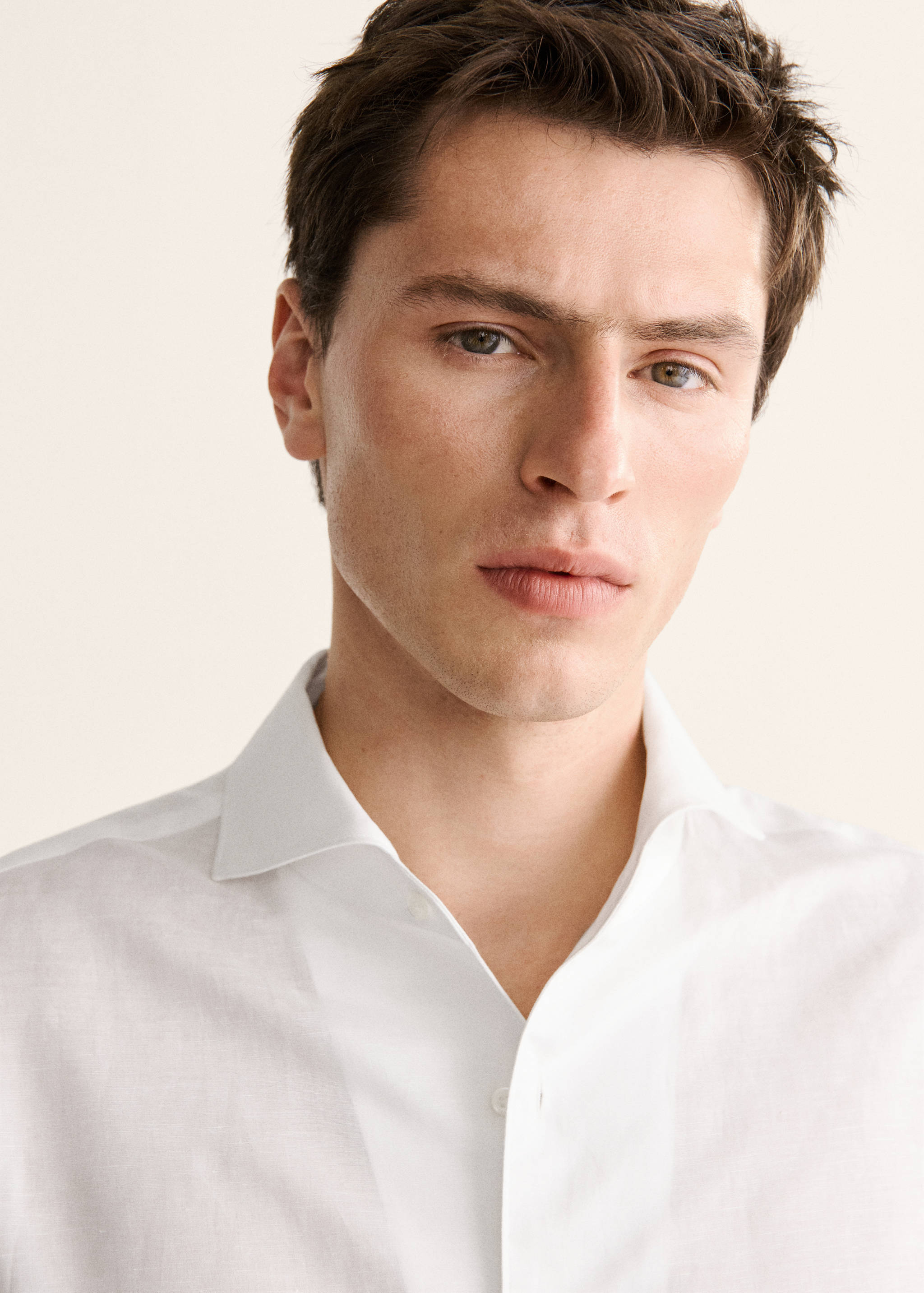 Regular-fit linen shirt - Details of the article 1