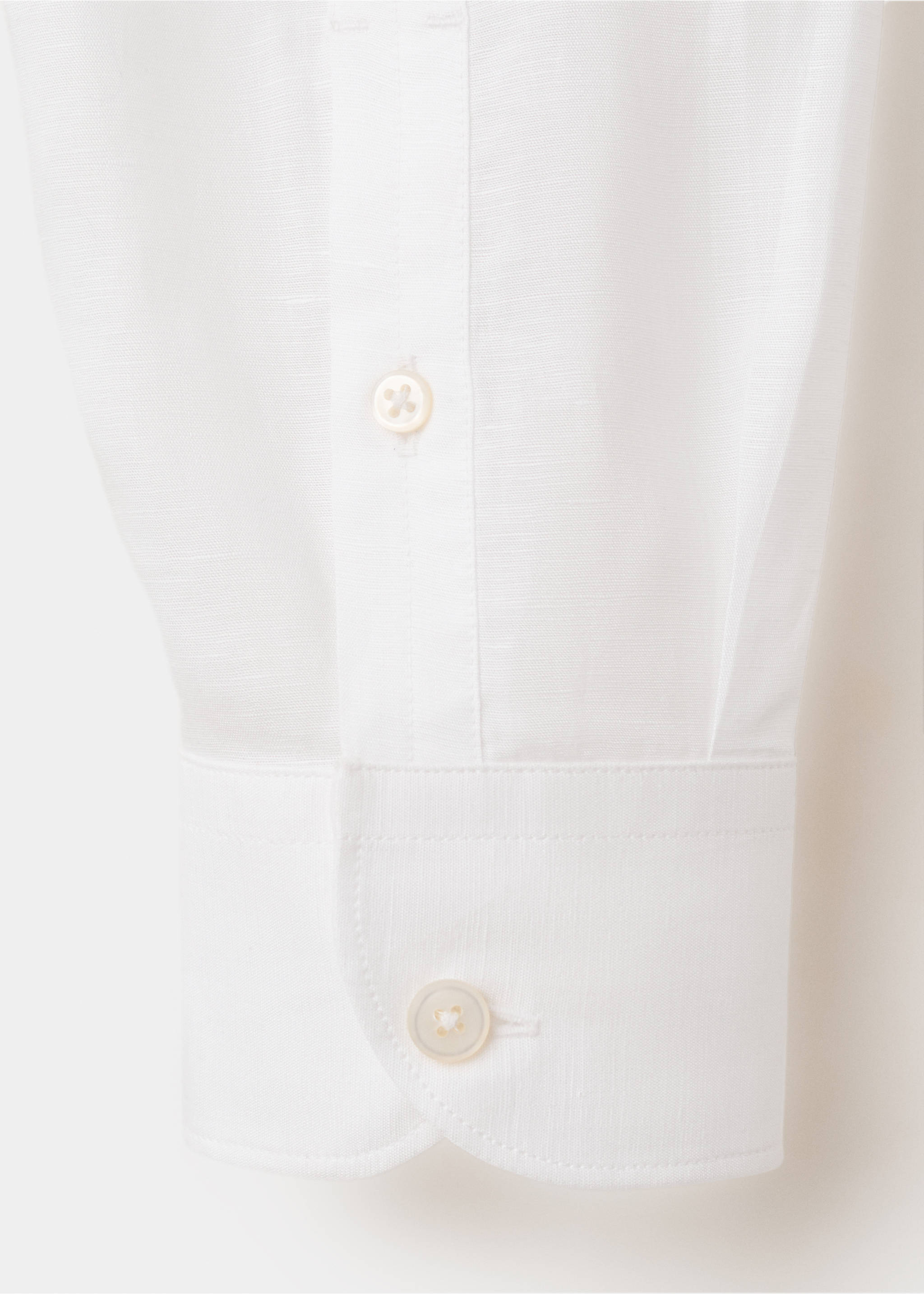 Regular-fit linen shirt - Details of the article 0, White. Ref: 27098276-00.