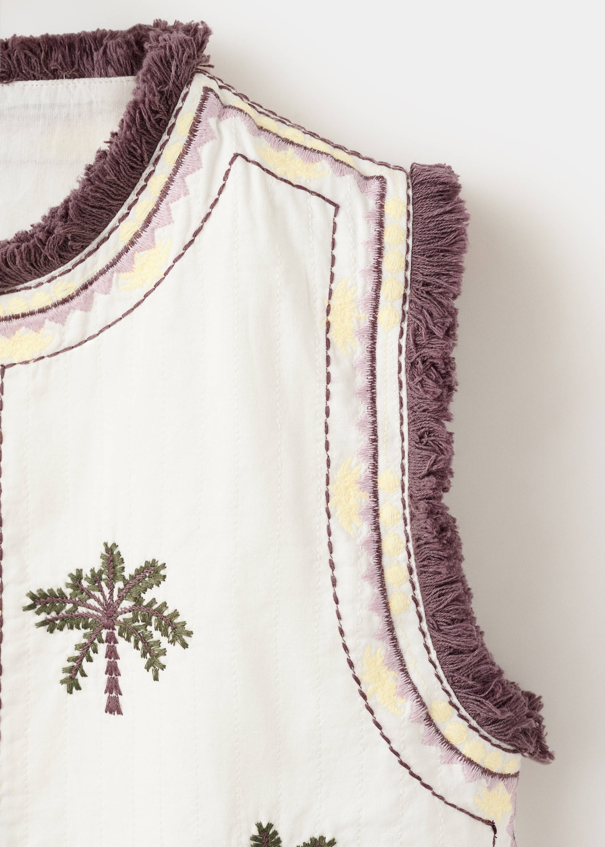 Embroidered vest with fringe detailing - Pormenor do artigo 8