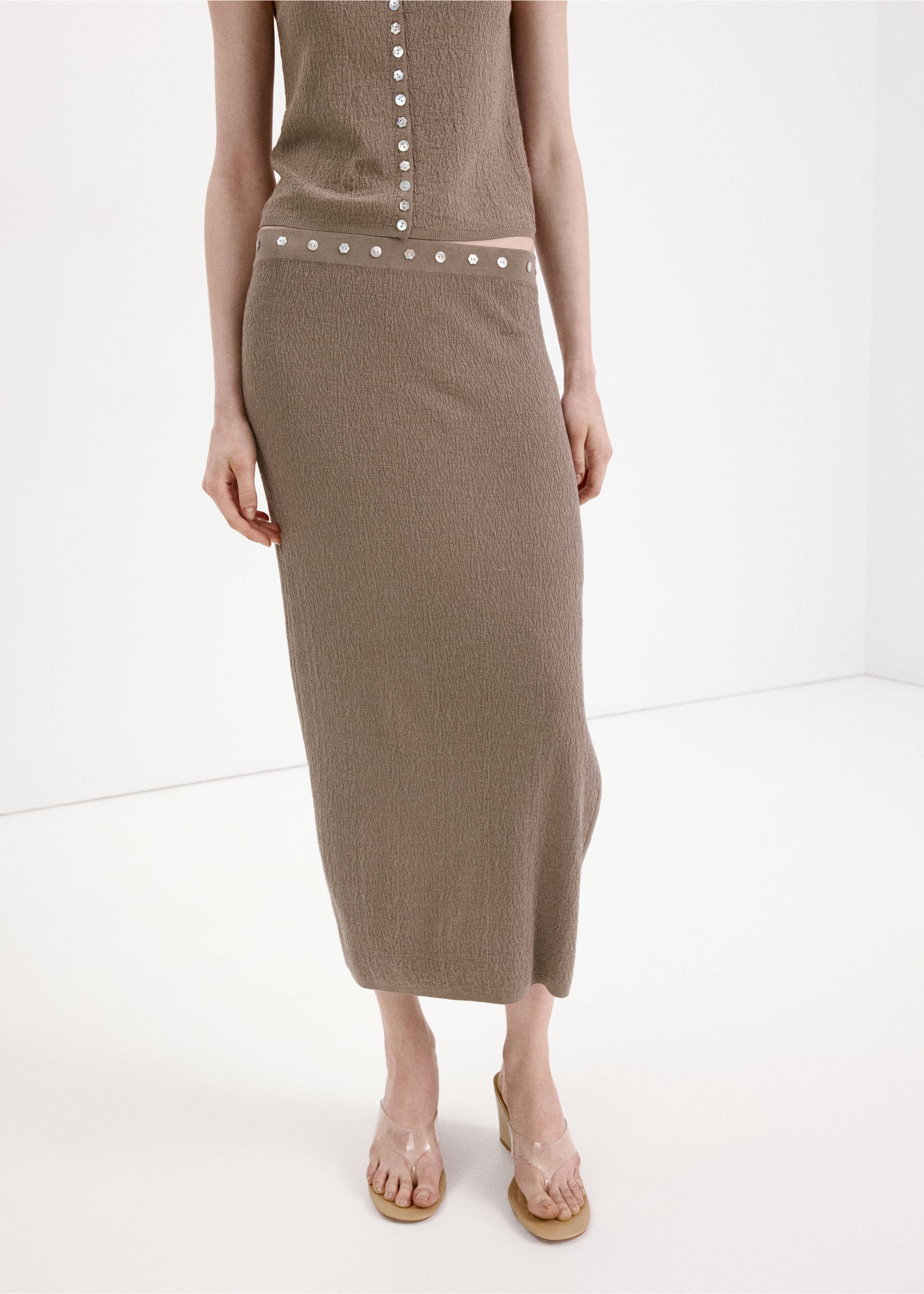 Button skirt with side slit - Medium plane, Medium Brown. Ref: 27099063-00.