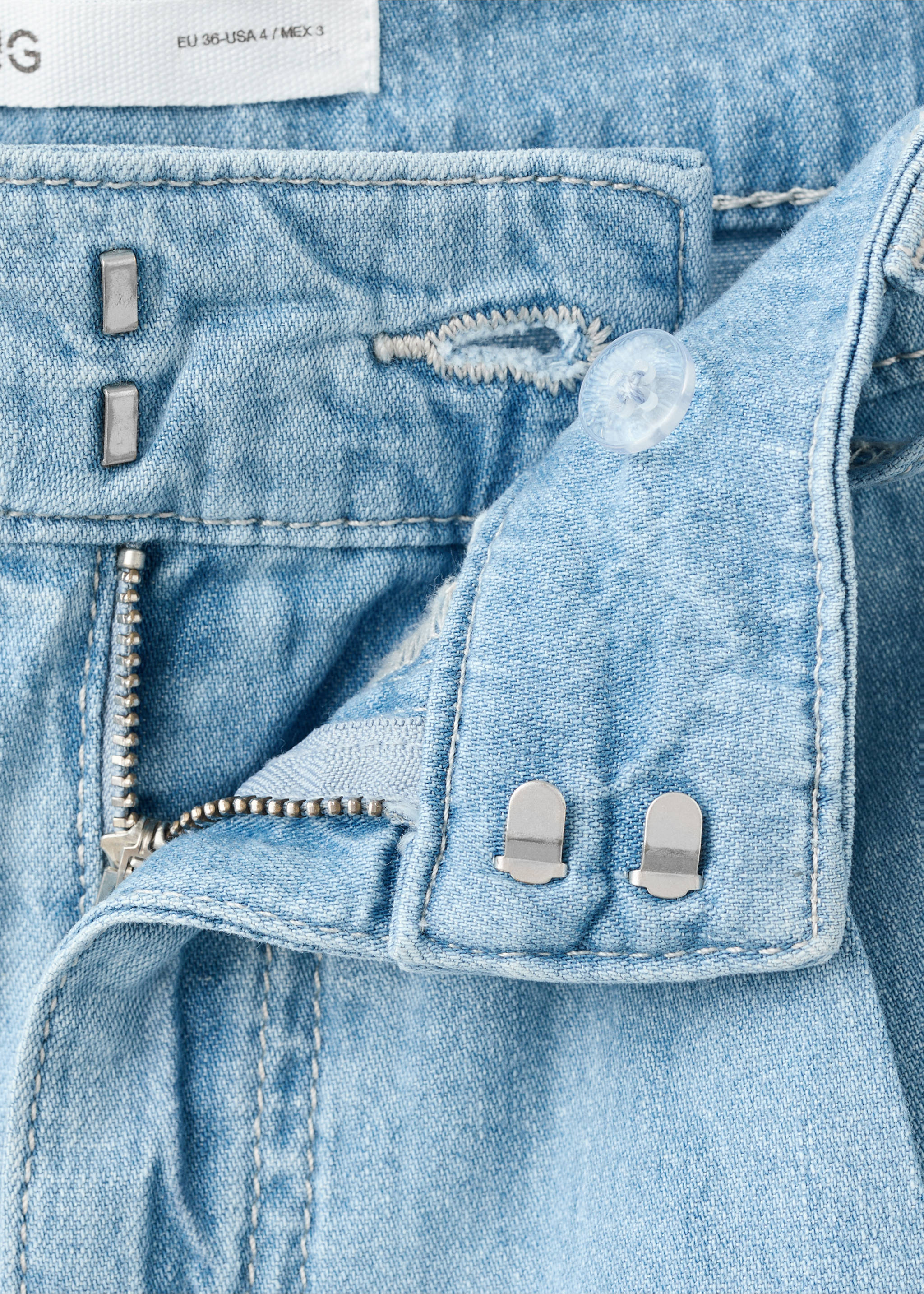 Mid-rise denim bermuda shorts with pleats - Details of the article 8, Light Blue. Ref: 27099071-00.