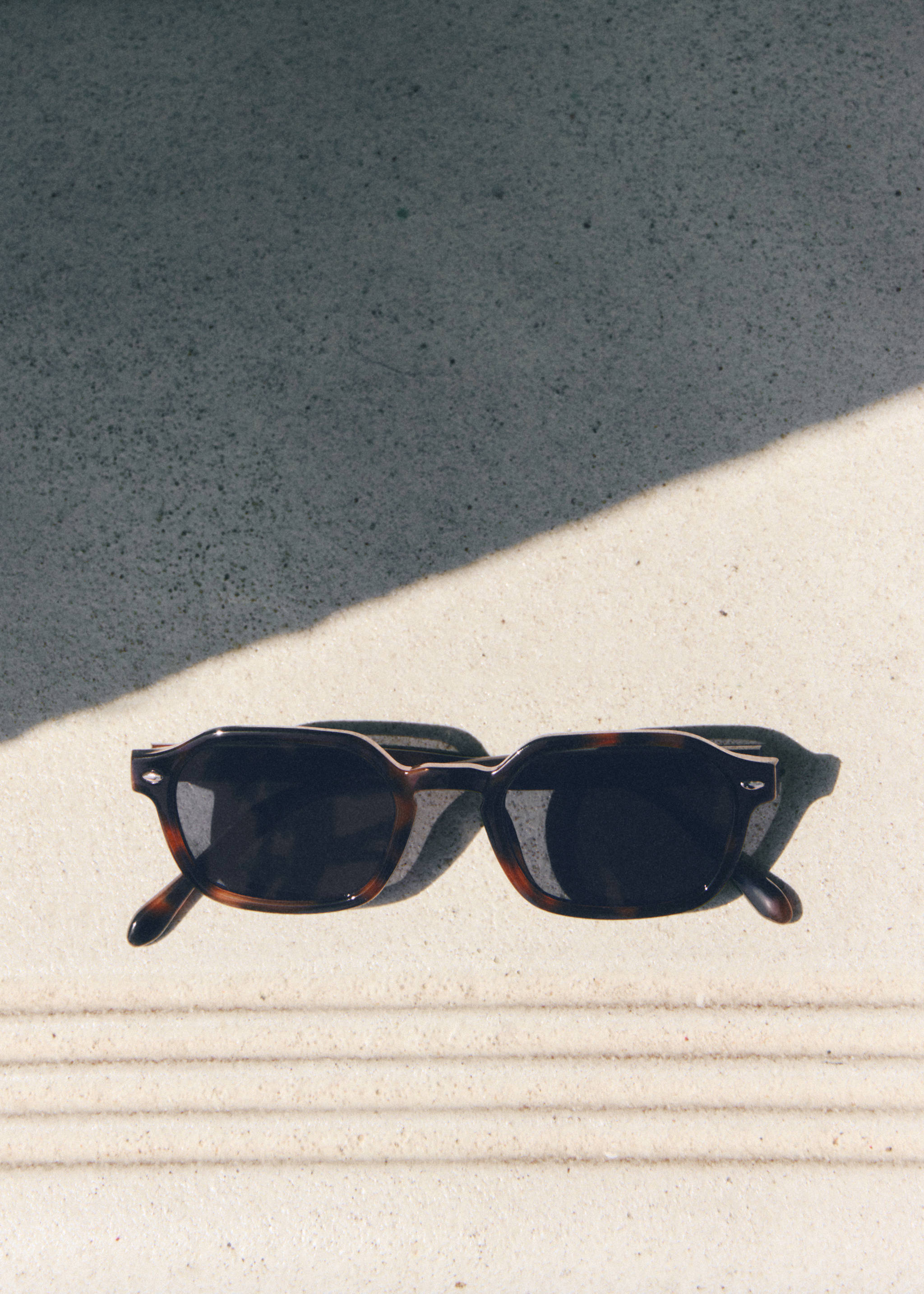 Two-tone sunglasses - Details of the article 5