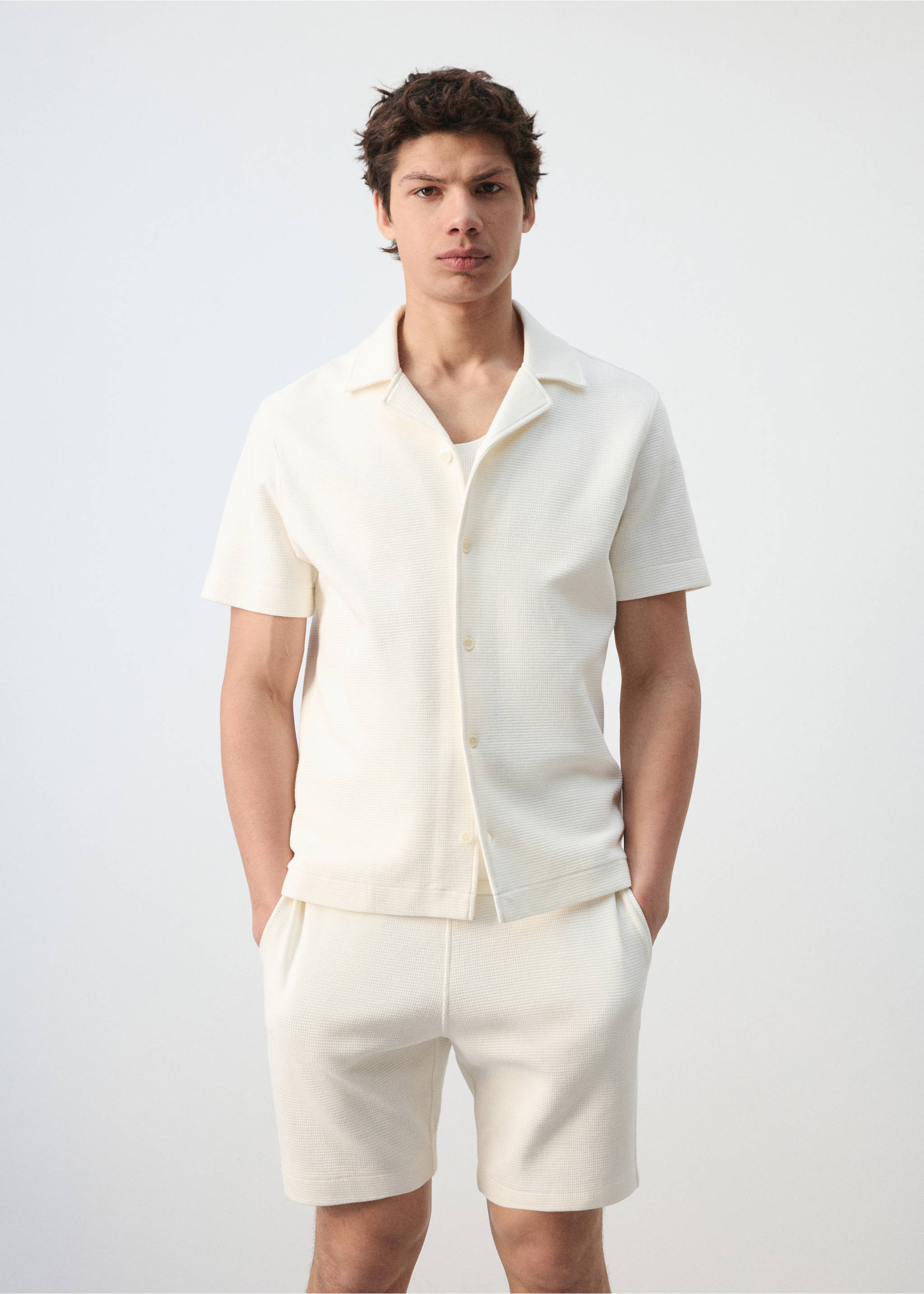 Regular-fit 100% cotton shirt - Medium plane, Ecru. Ref: 27099212-00.