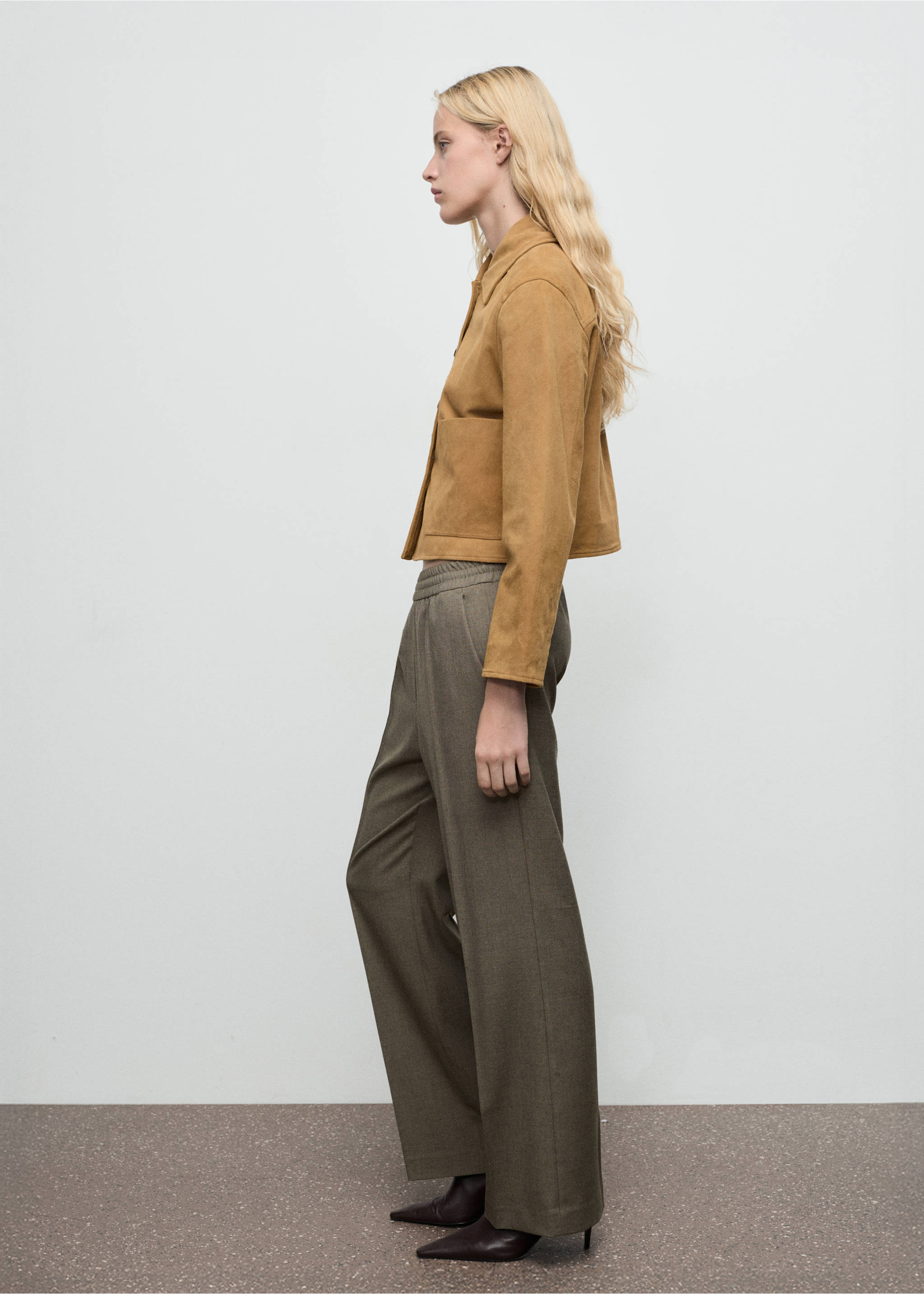 Wide leg trousers with elastic waist - General plane, Green. Ref: 27111574-00.