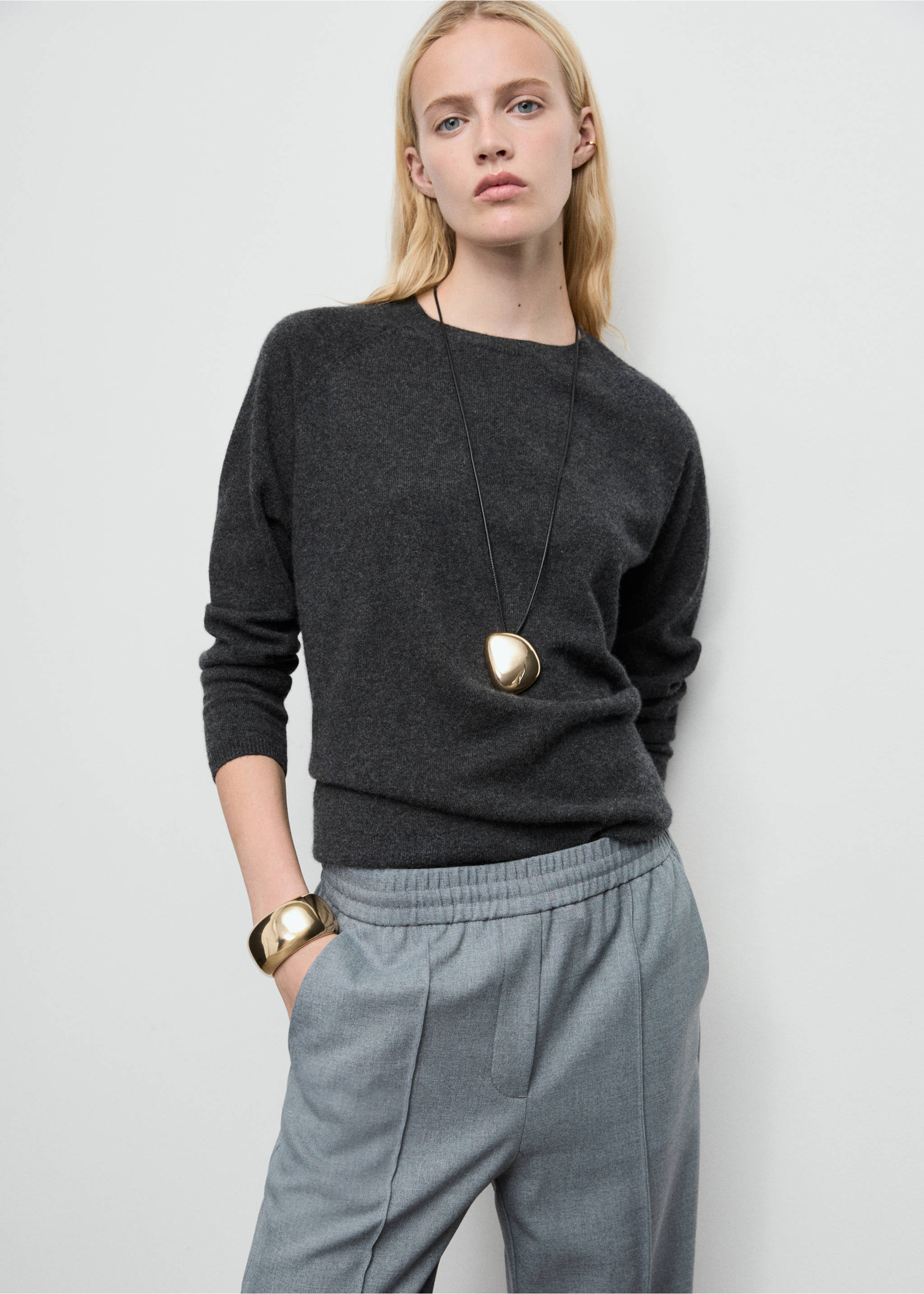 Wide leg trousers with elastic waist - Details of the article 1, Grey. Ref: 27111574-00.