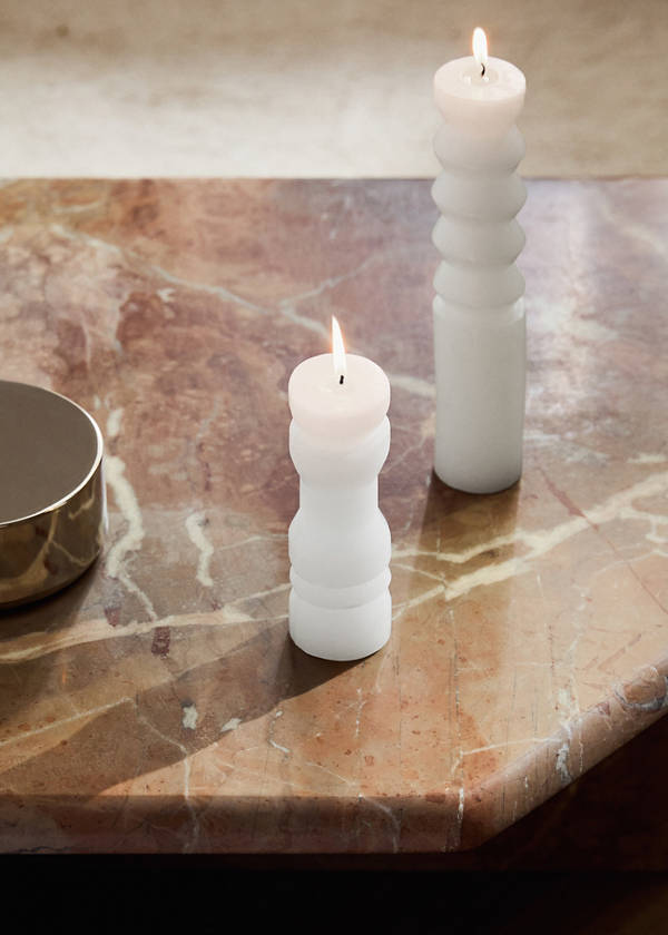 Low sculptural candle — Off White