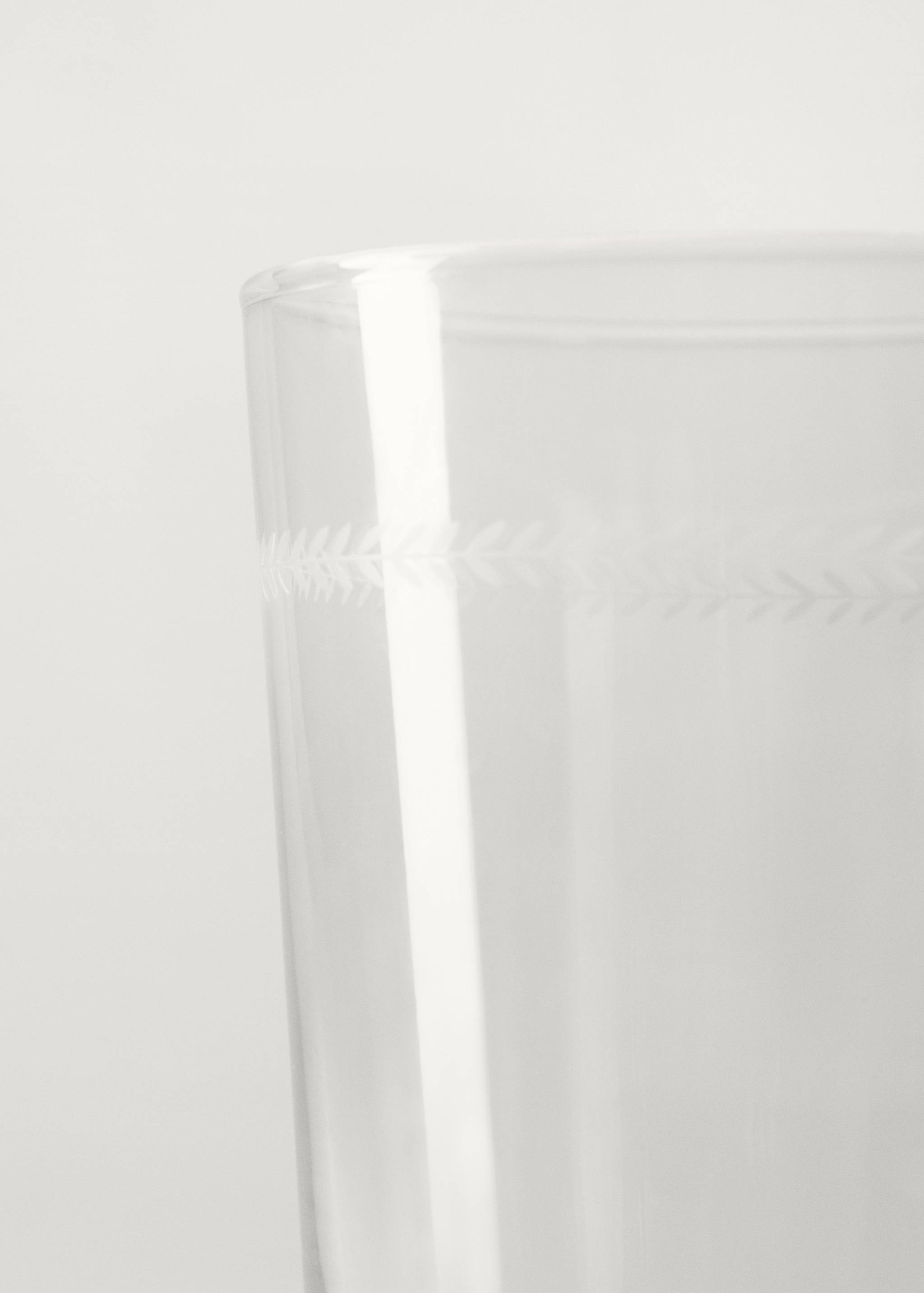 Medium glass with herringbone detail - Details of the article 1