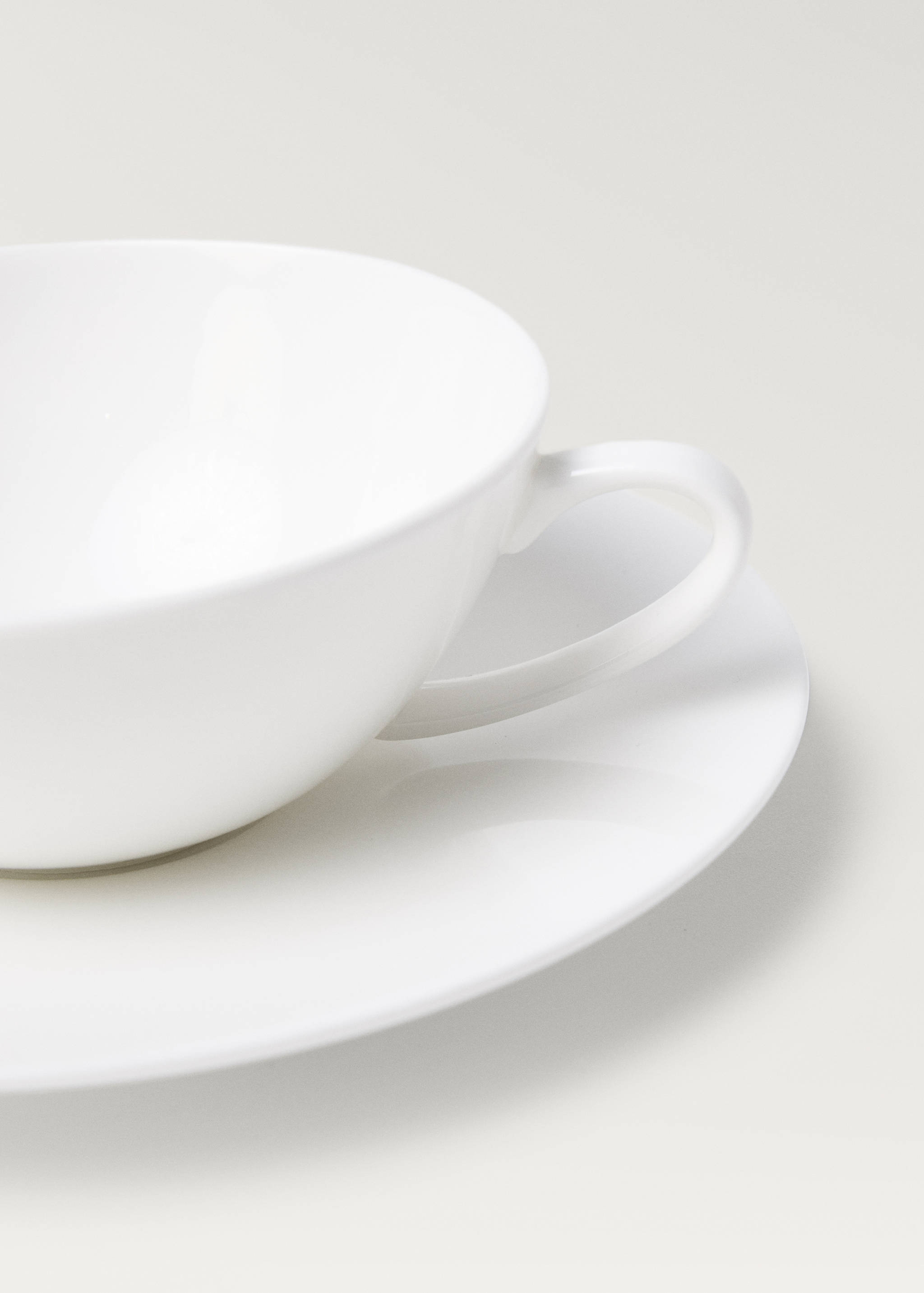 Bone china tea cup - Details of the article 2