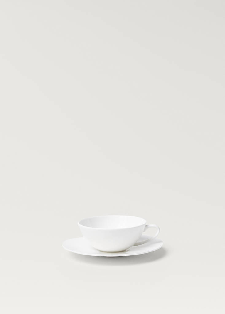 Premium bonne porcelain teacup and saucer — Off White