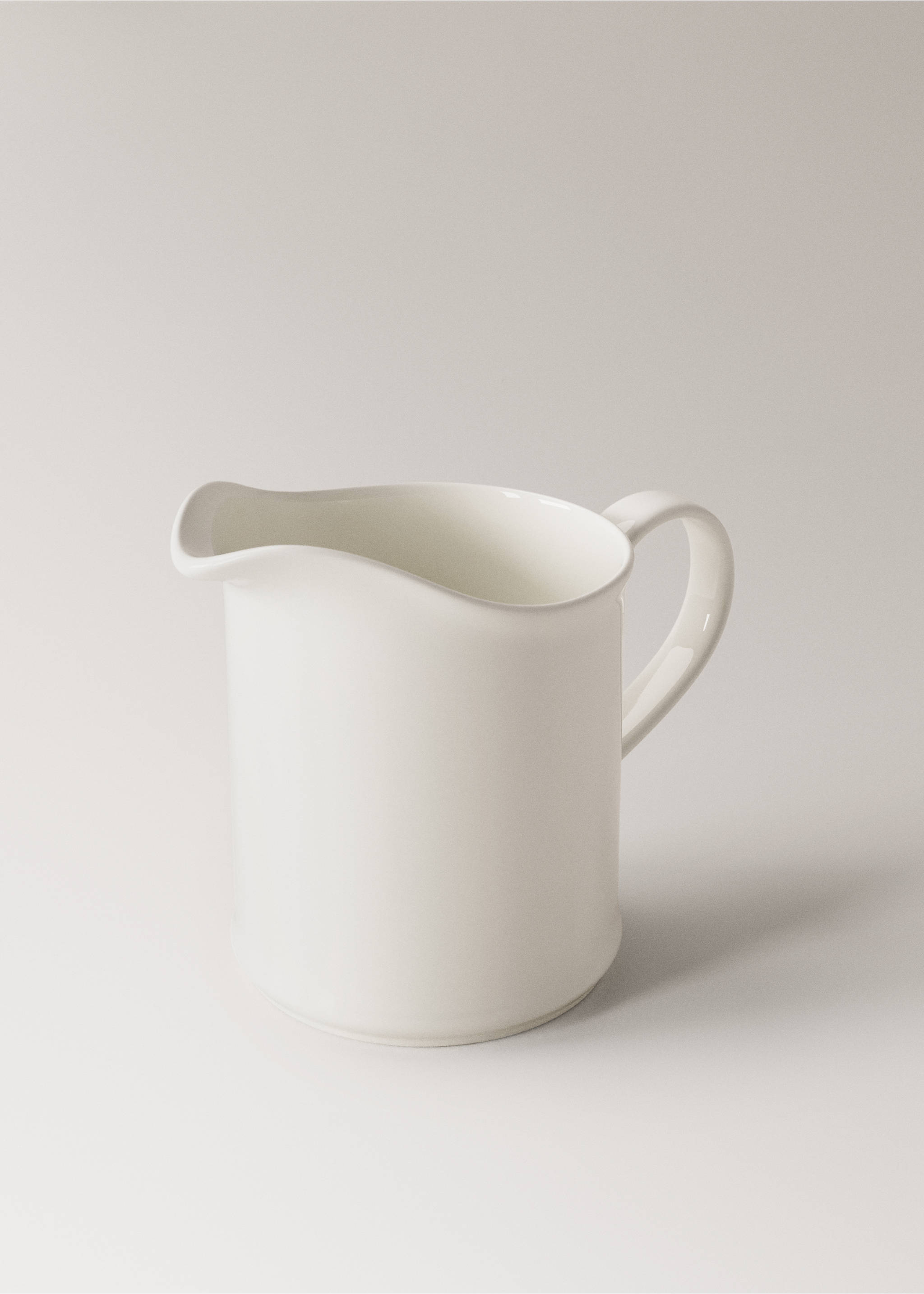 Bone china milk jug - Details of the article 1, Off White. Ref: 27142939-00.