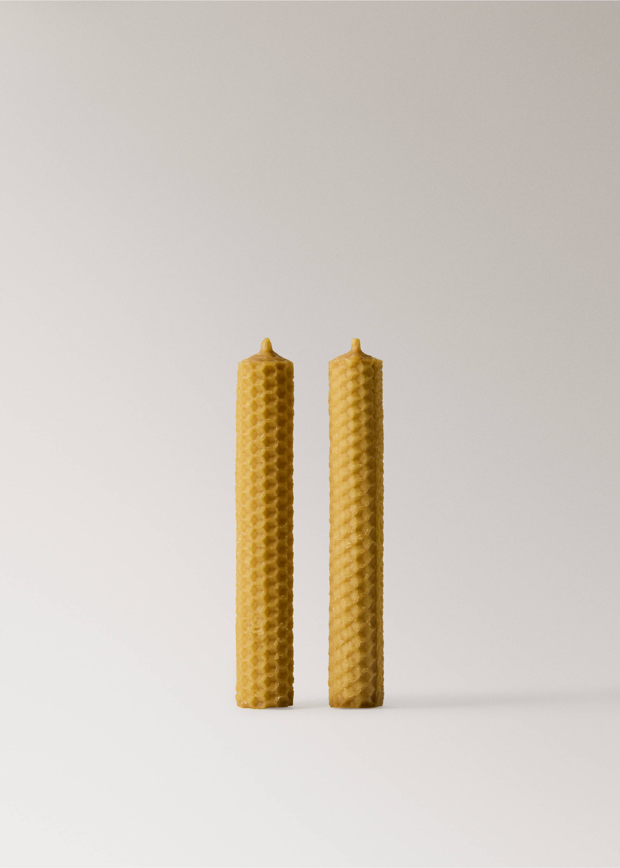 Decorative beeswax candles - Article without model, Ochre. Ref: 27144451-00.