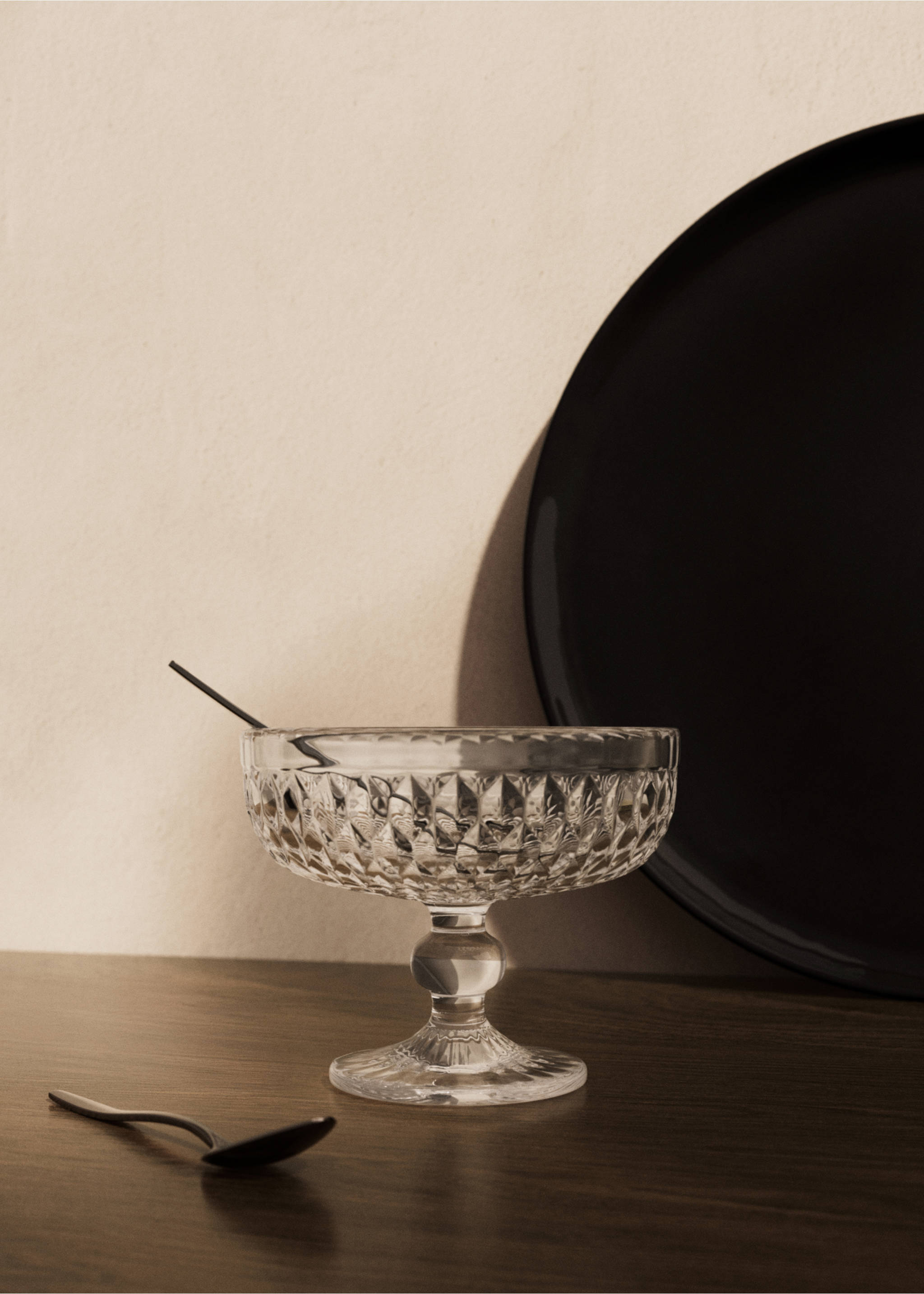 Geometric embossed-glass ice cream glass - General plane, Ice Grey. Ref: 27152938-00.