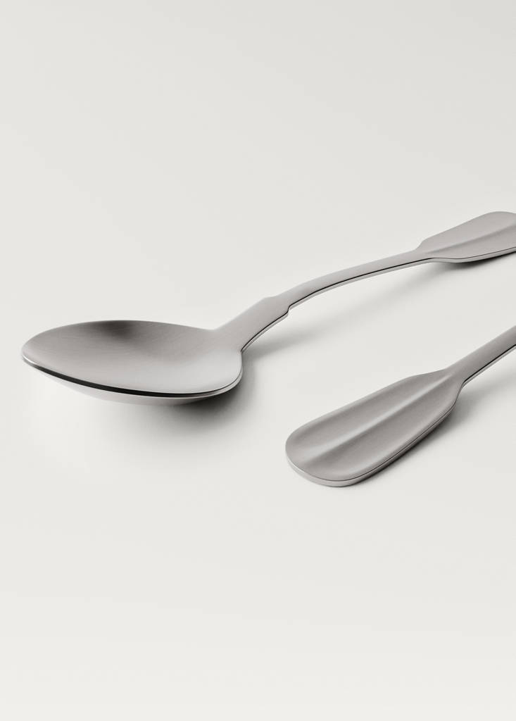 Set of 4 stainless steel coffee spoons with matte silver finish — Silver
