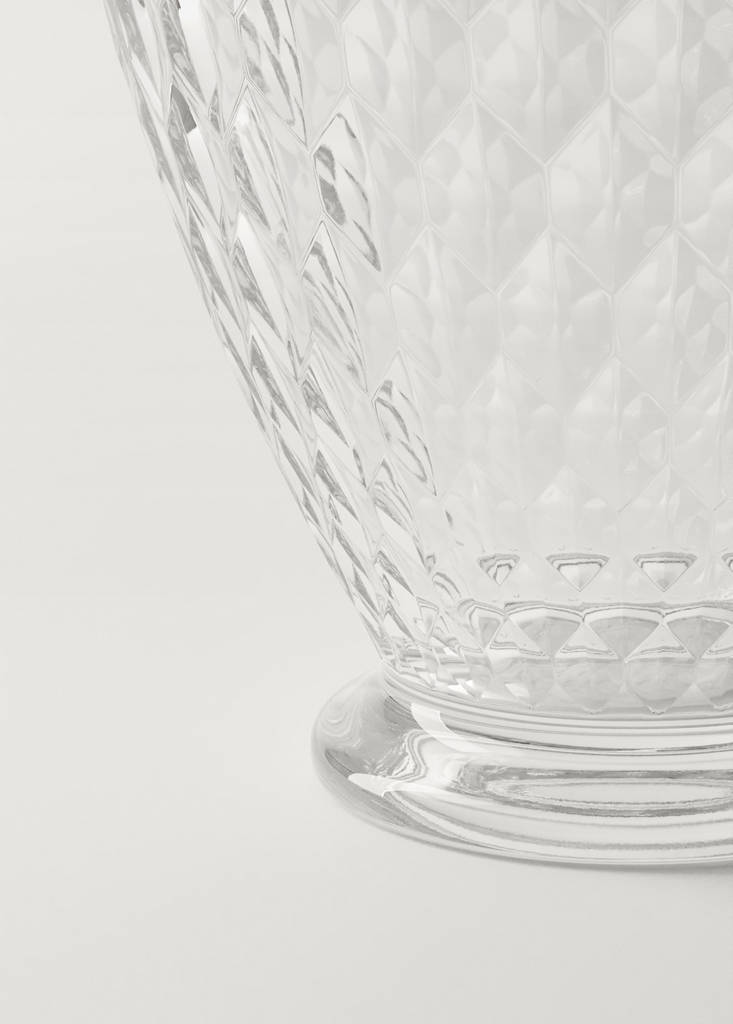 Glass jug with geometric relief — Ice Grey
