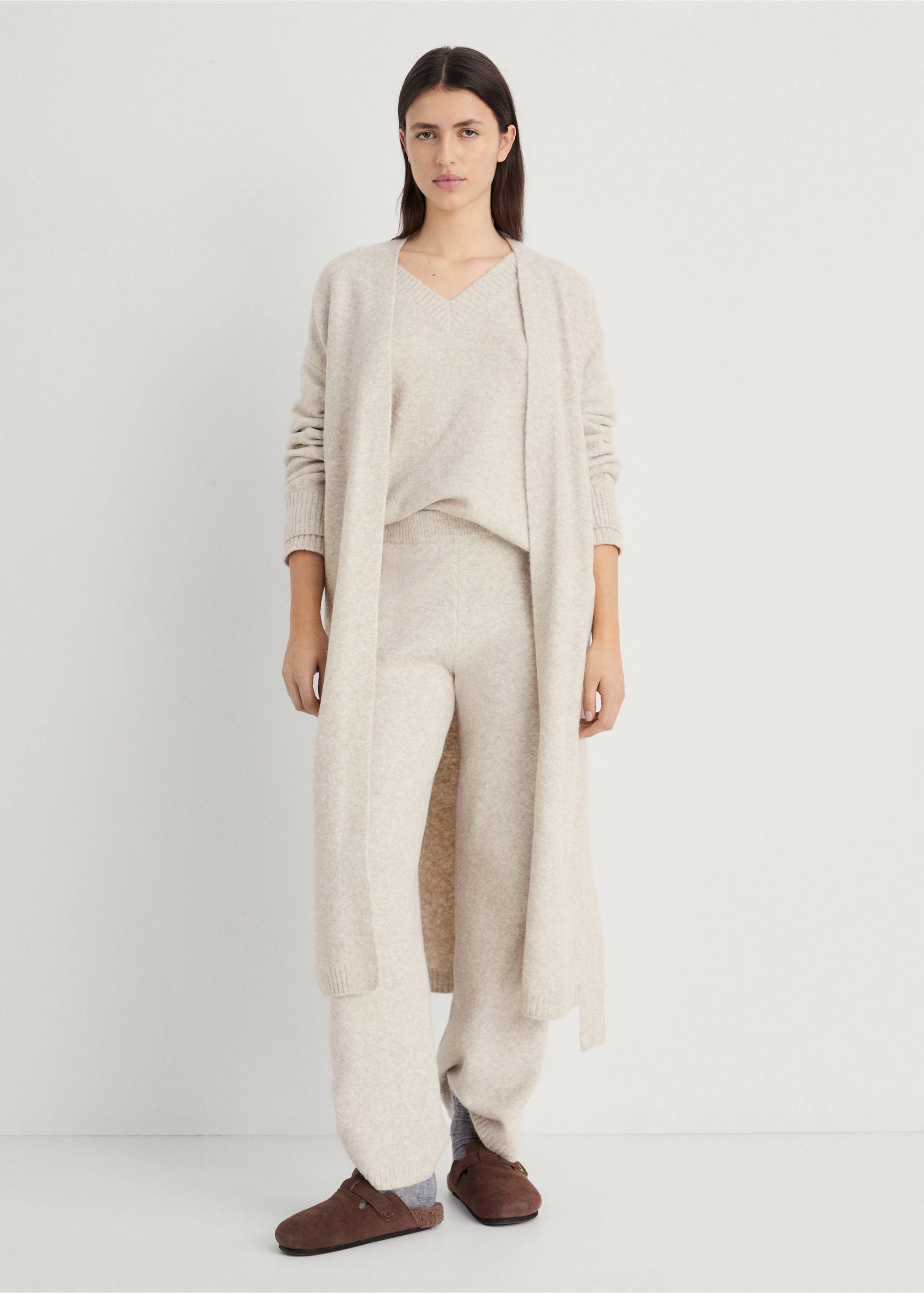 Long knitted cardigan - General plane, Beige. Ref: 27172934-00.