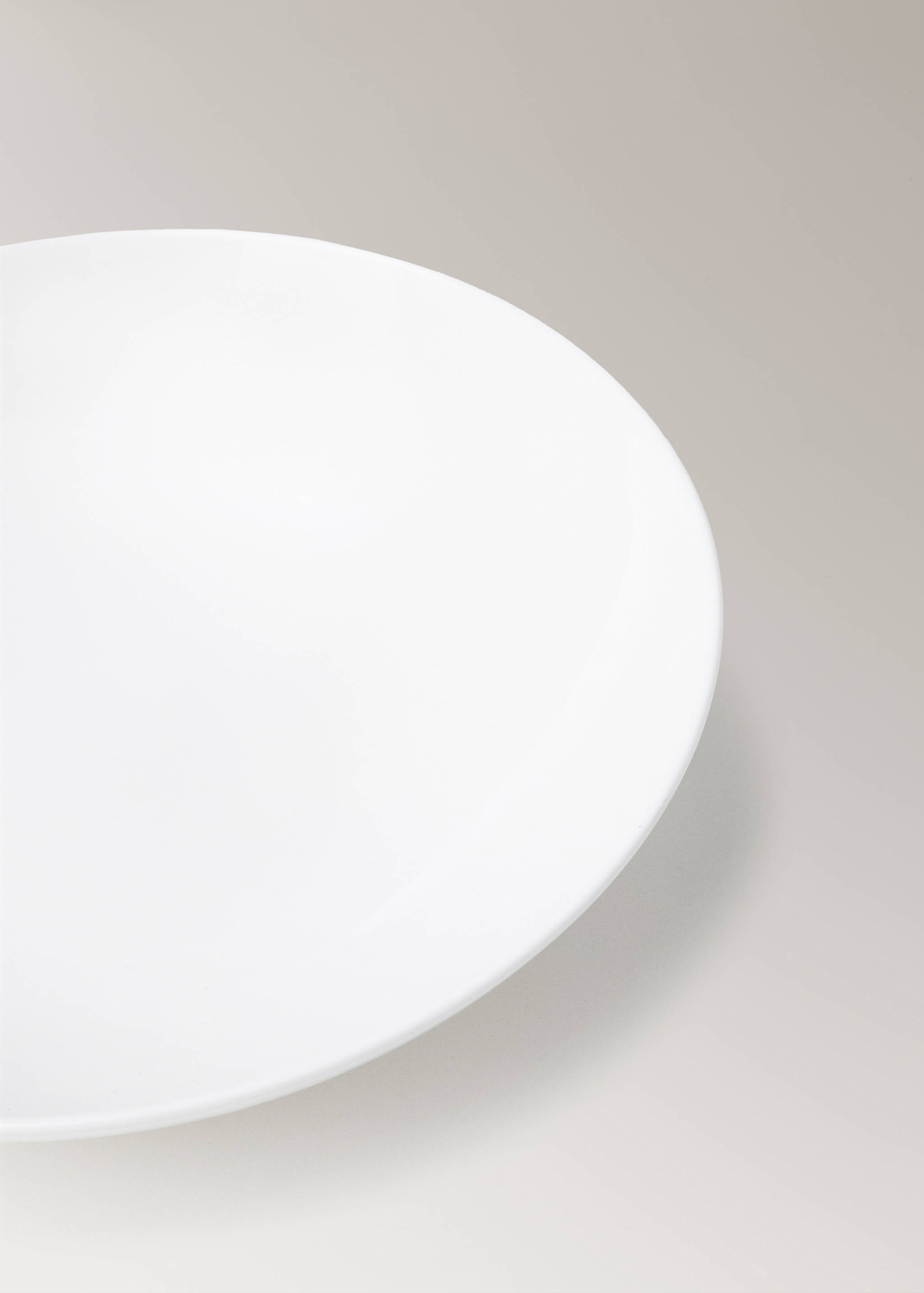Bone china deep plate - Details of the article 2