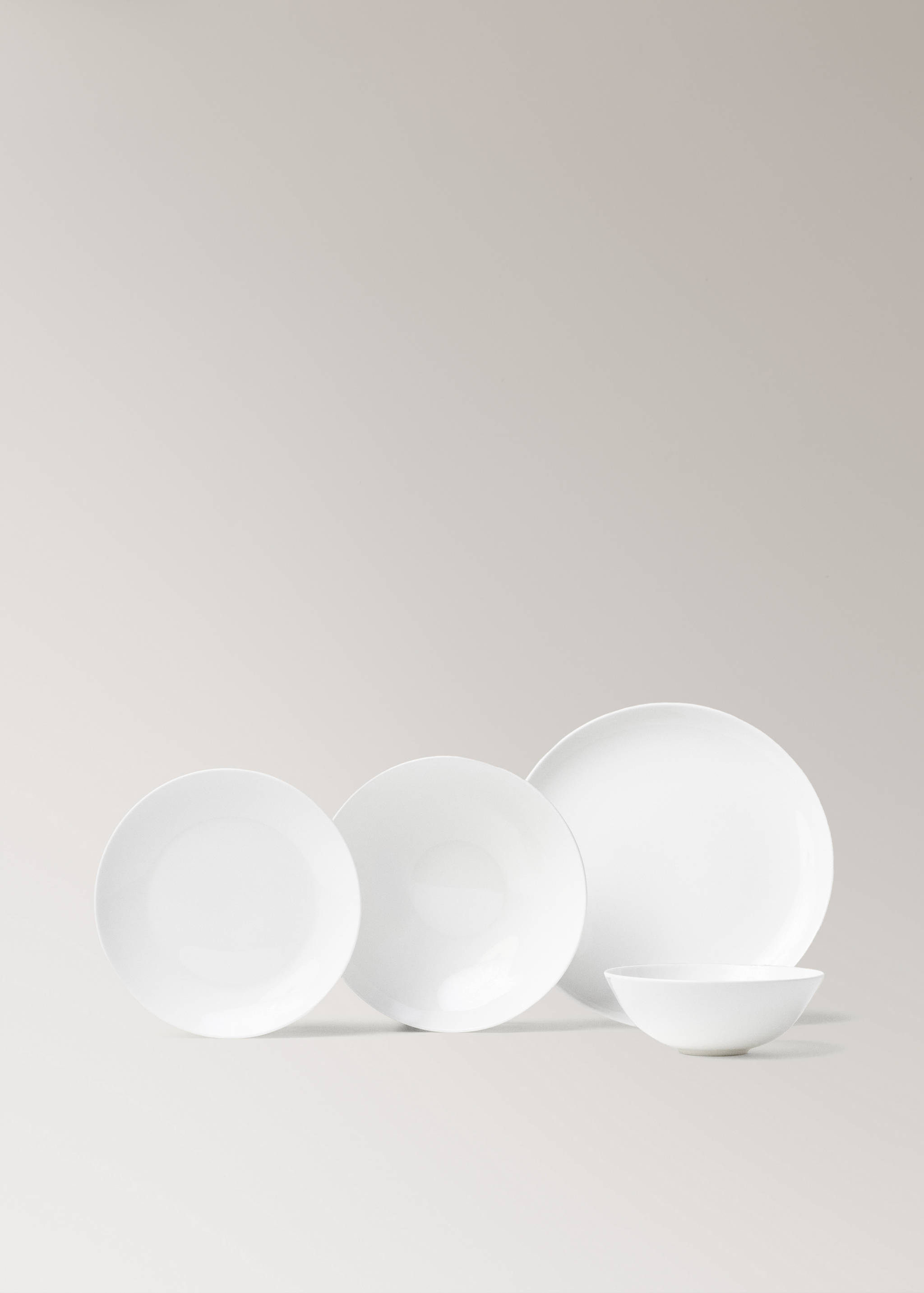 Bone china deep plate - Details of the article 3