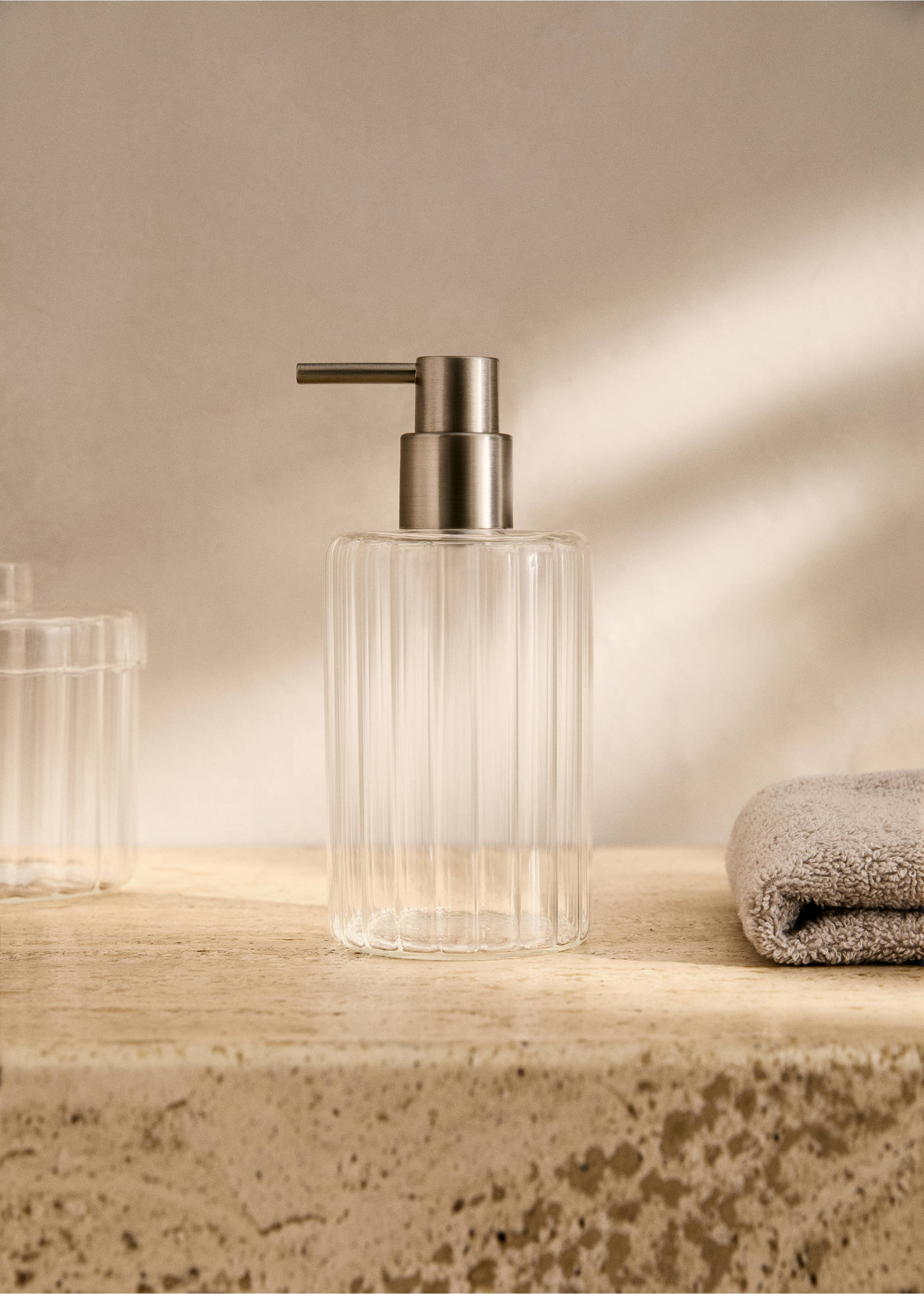 Borosilicate soap dispenser - General plane, Ice Grey. Ref: 27182936-00.