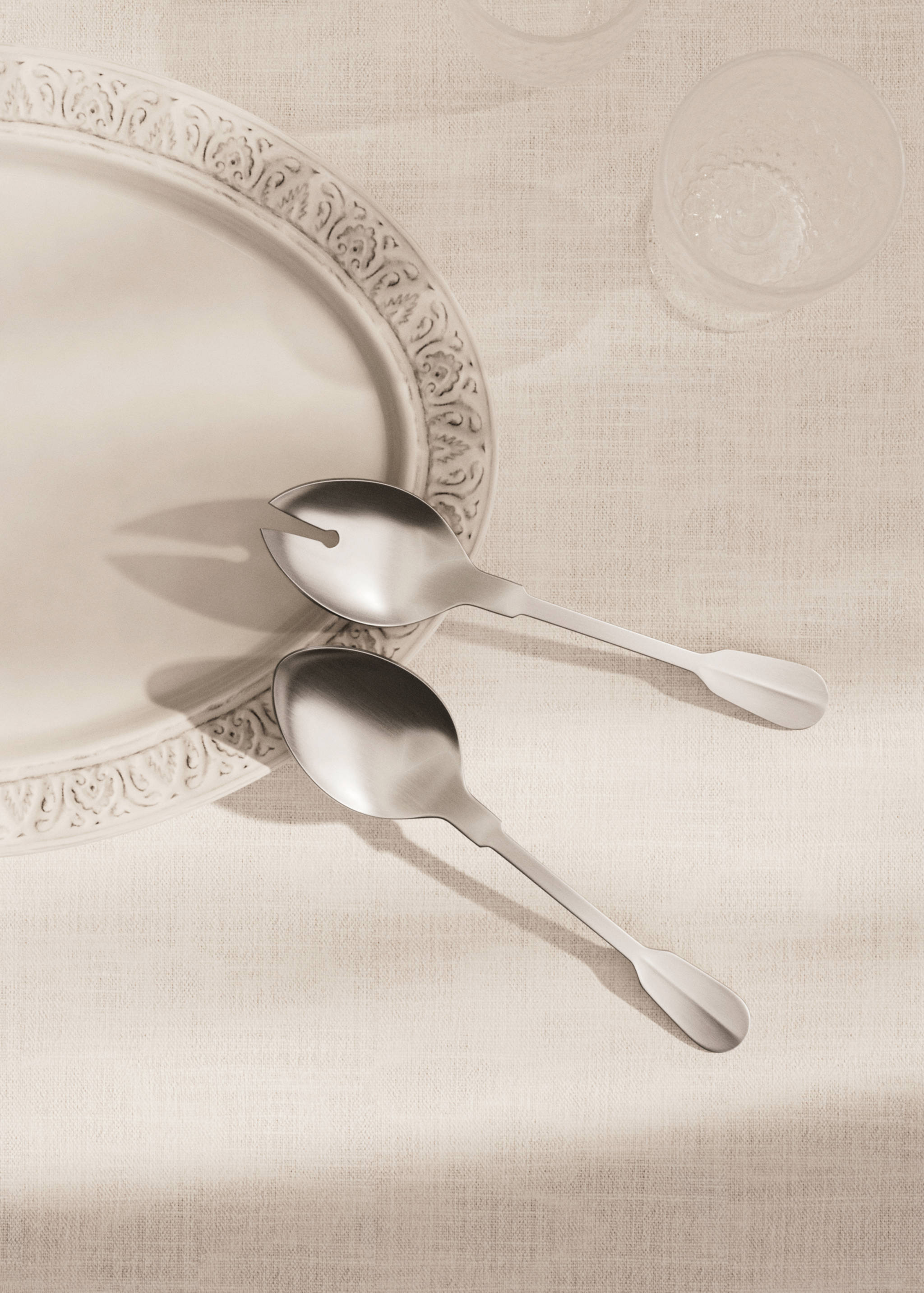 2-piece serving cutlery in stainless steel with matte silver finish - General plane