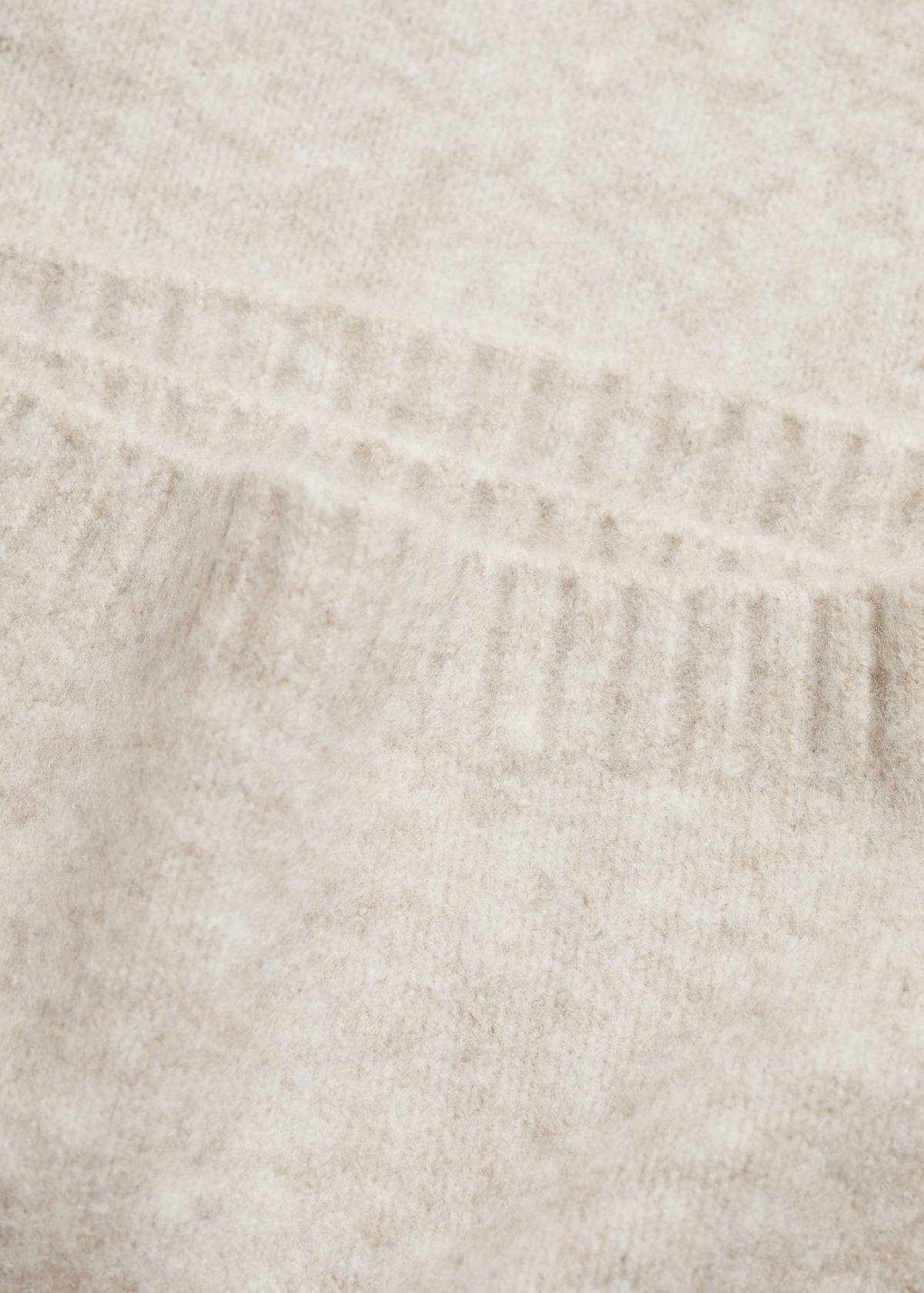 Straight knitted trousers — Beige
