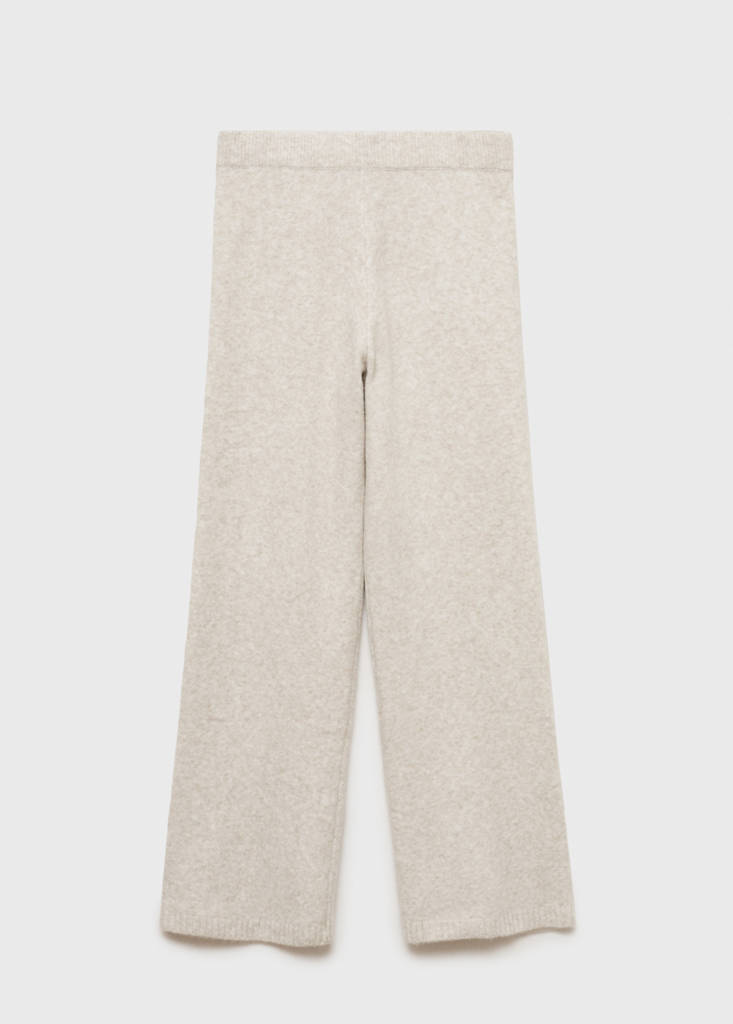 Long knitted trousers — Beige
