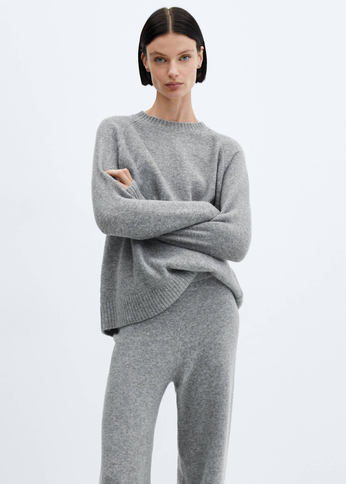 Straight knitted trousers — Grey