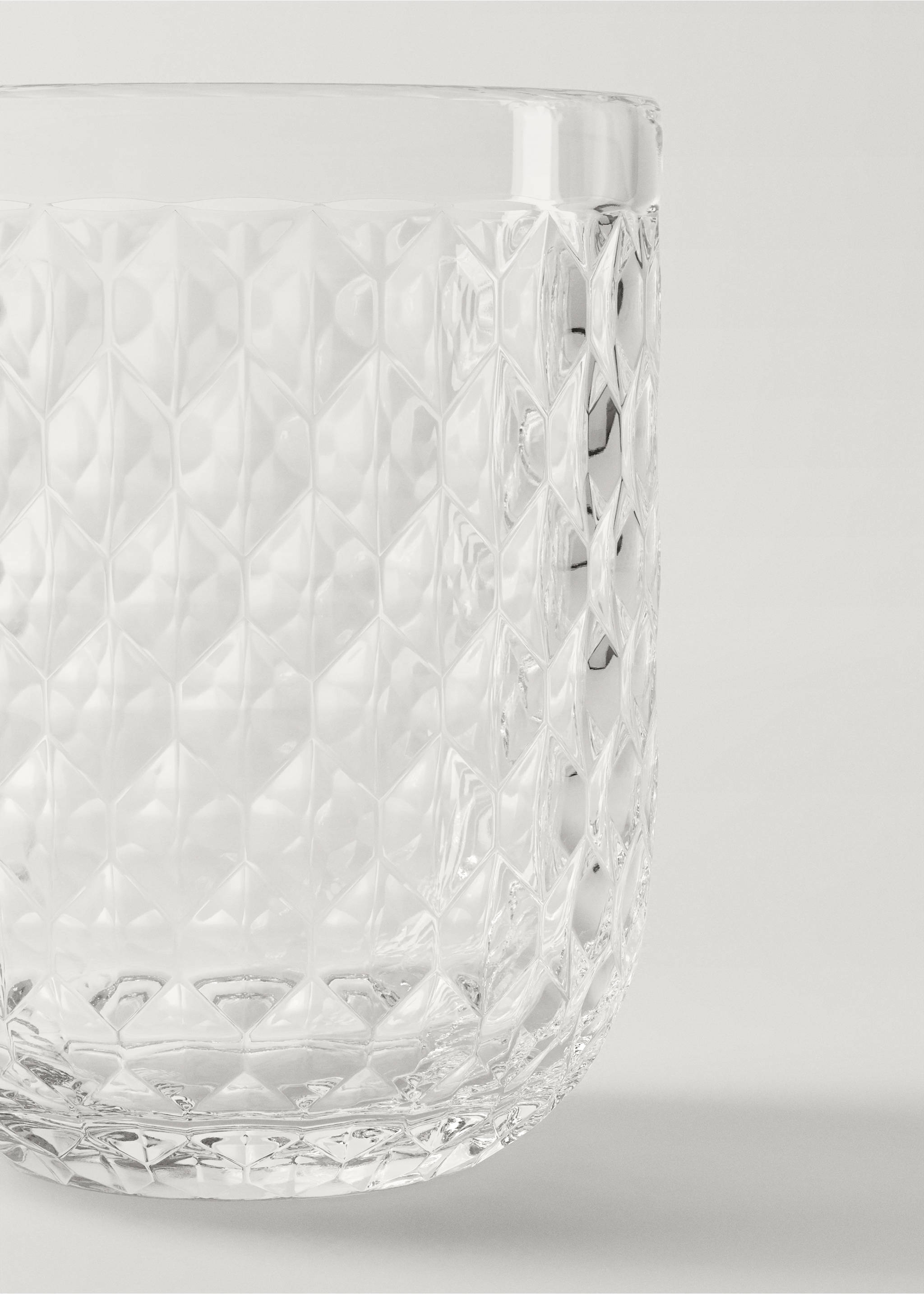 Small geometric embossed glass - Details of the article 2, Ice Grey. Ref: 27192939-00.