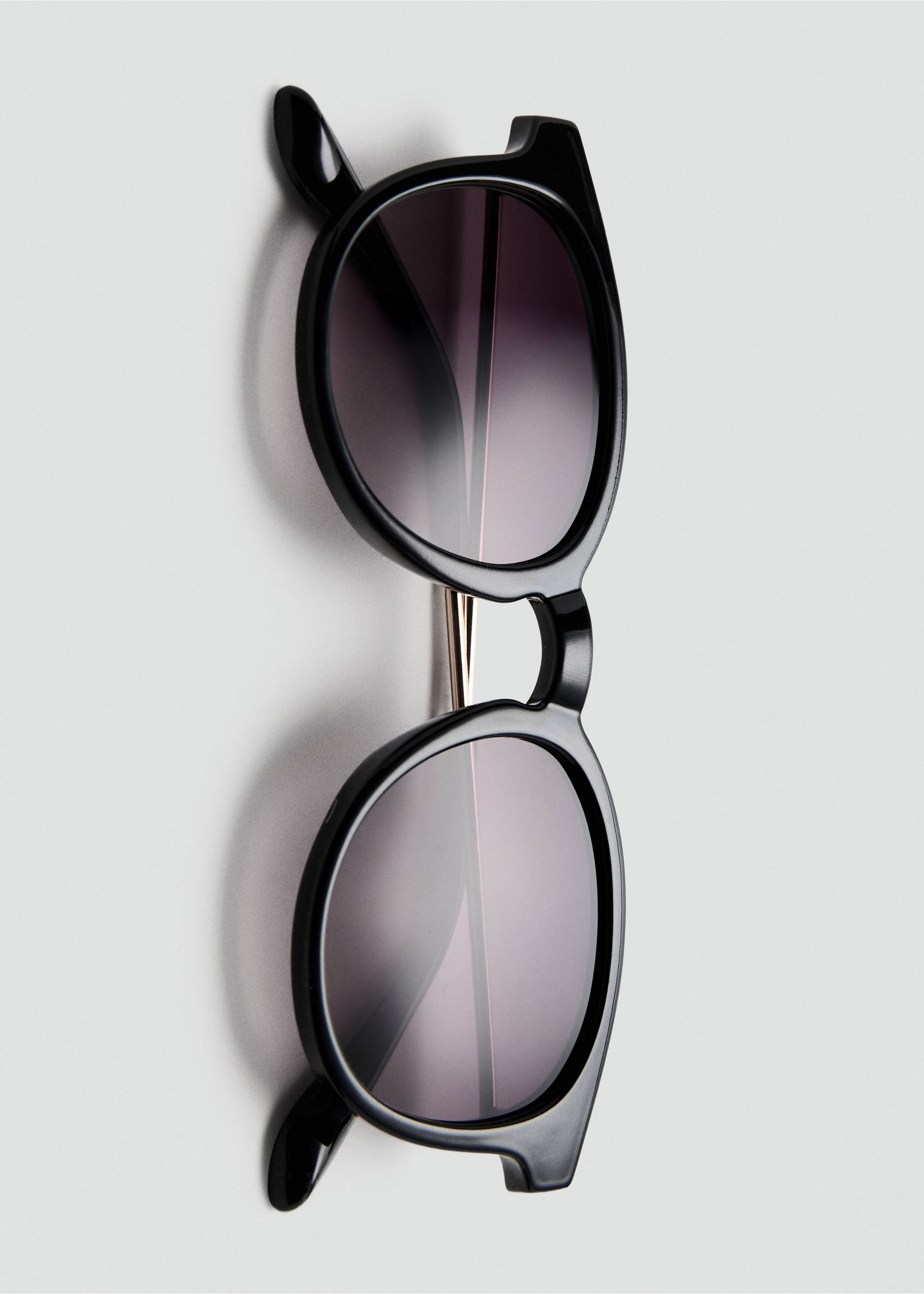 Ombré sunglasses - Details of the article 2, Black. Ref: 37001341-00.