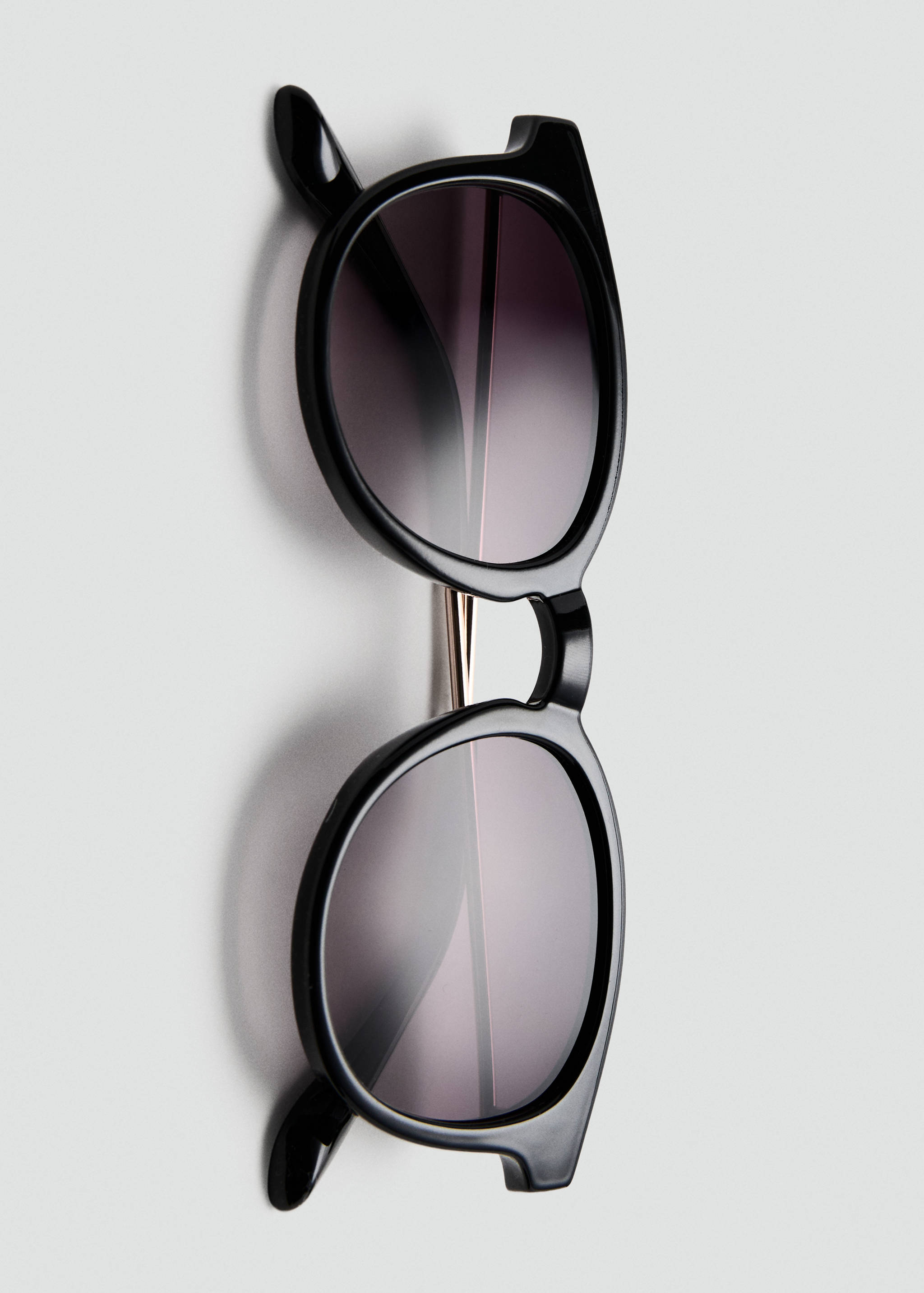 Sonnenbrille mit Verlaufsgläsern - Detail des Artikels 2