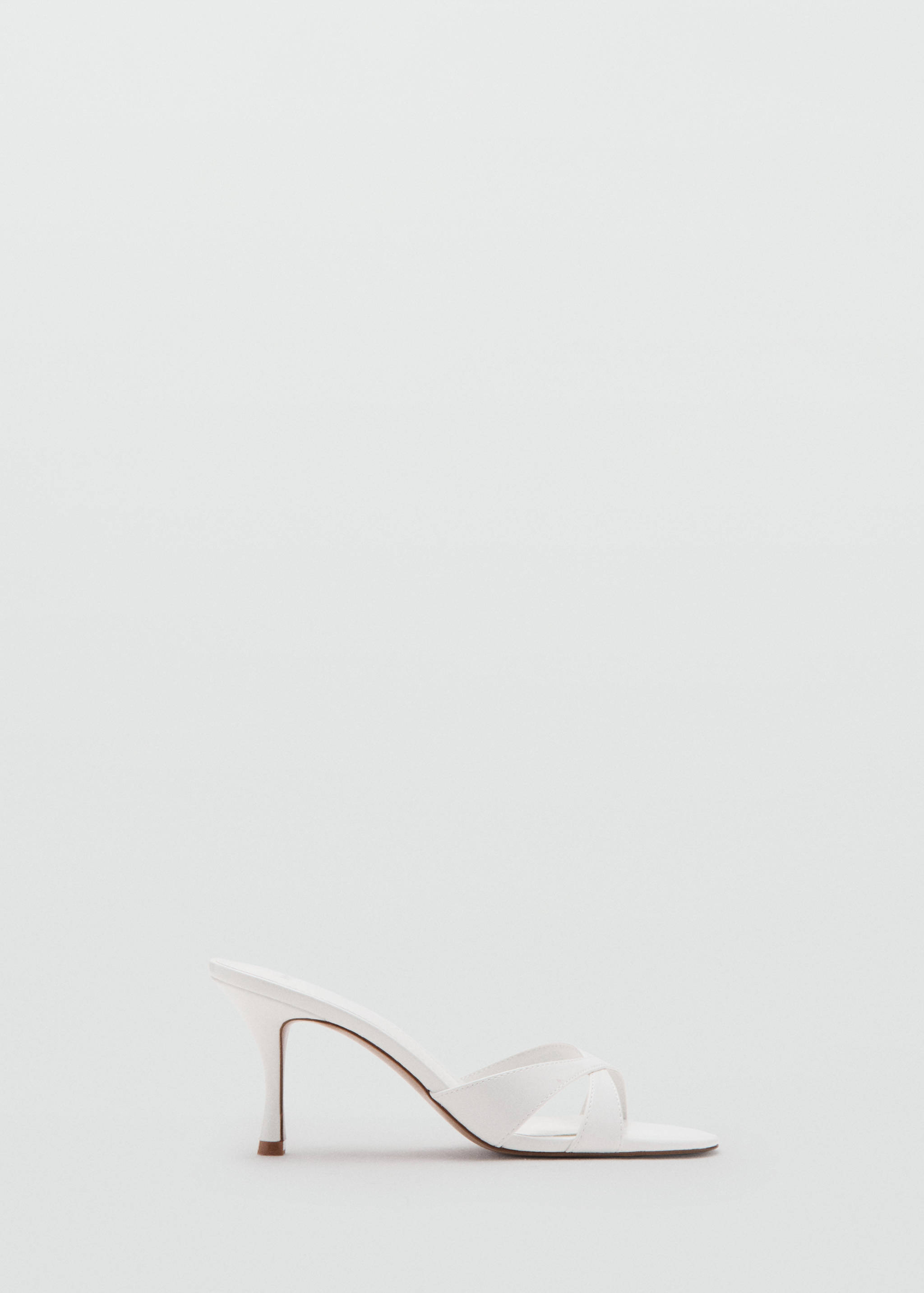 Heel non-structured sandals - Article without model
