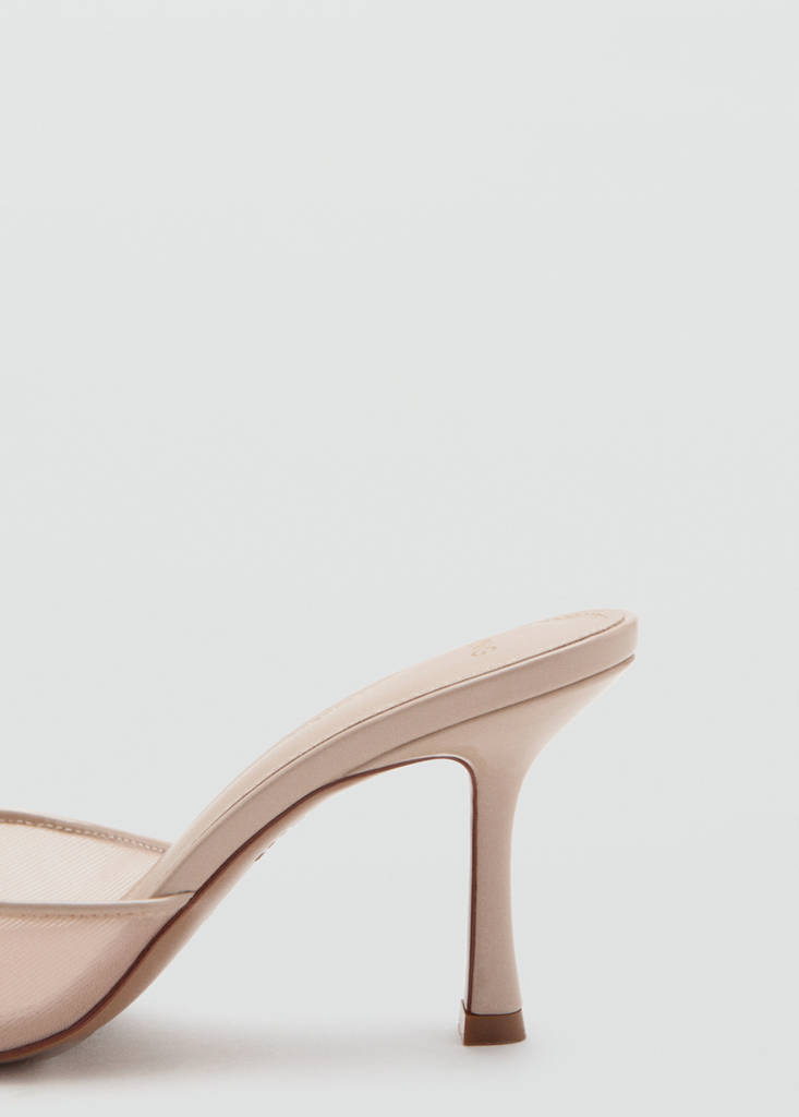 Pointed heel sandals — Nude
