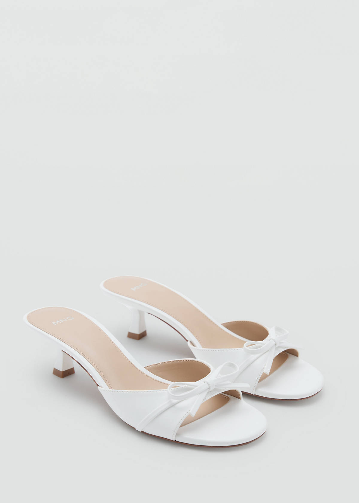 Bow heel sandals — White