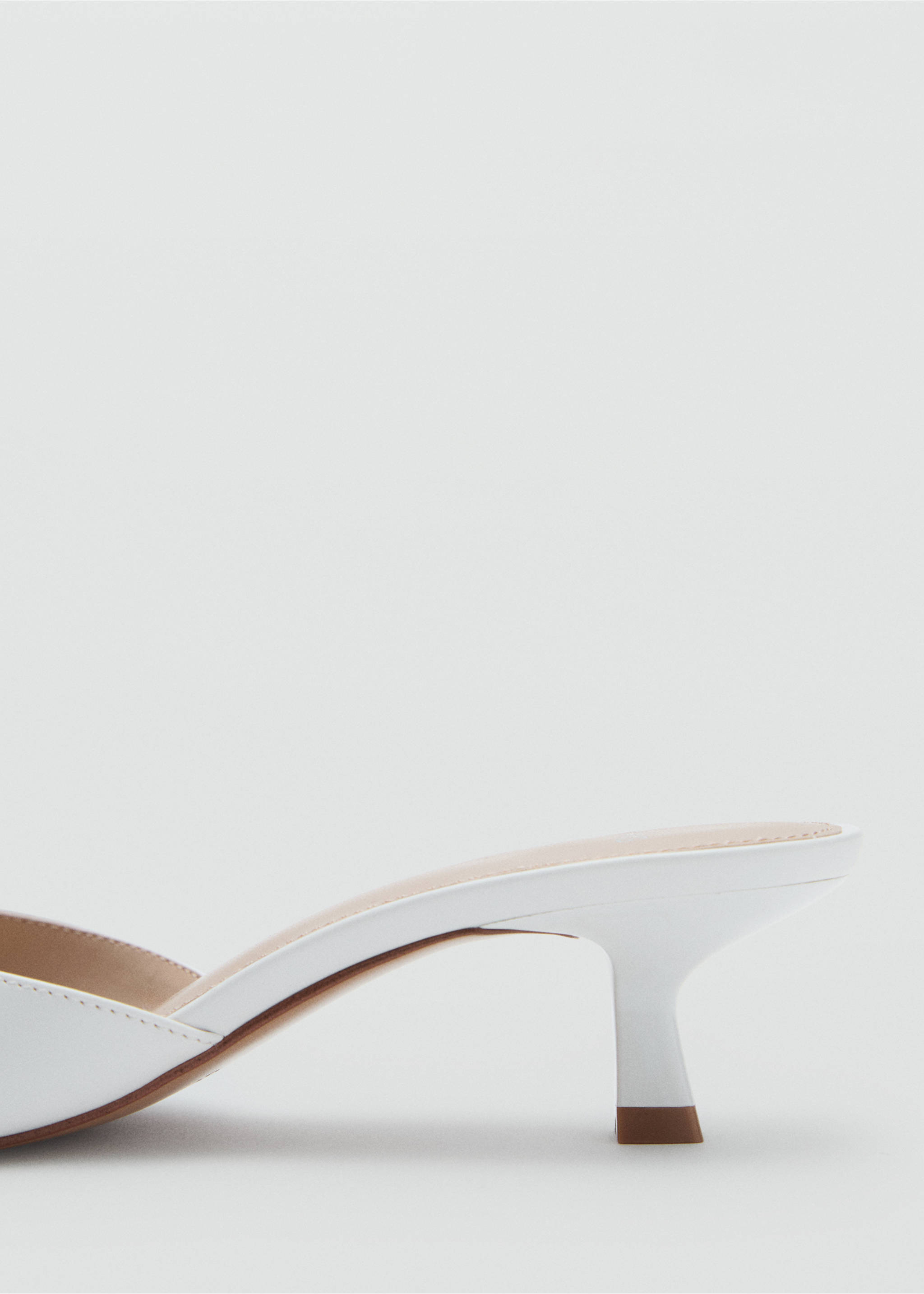 Bow heel sandals - Details of the article 1, White. Ref: 37001351-00.